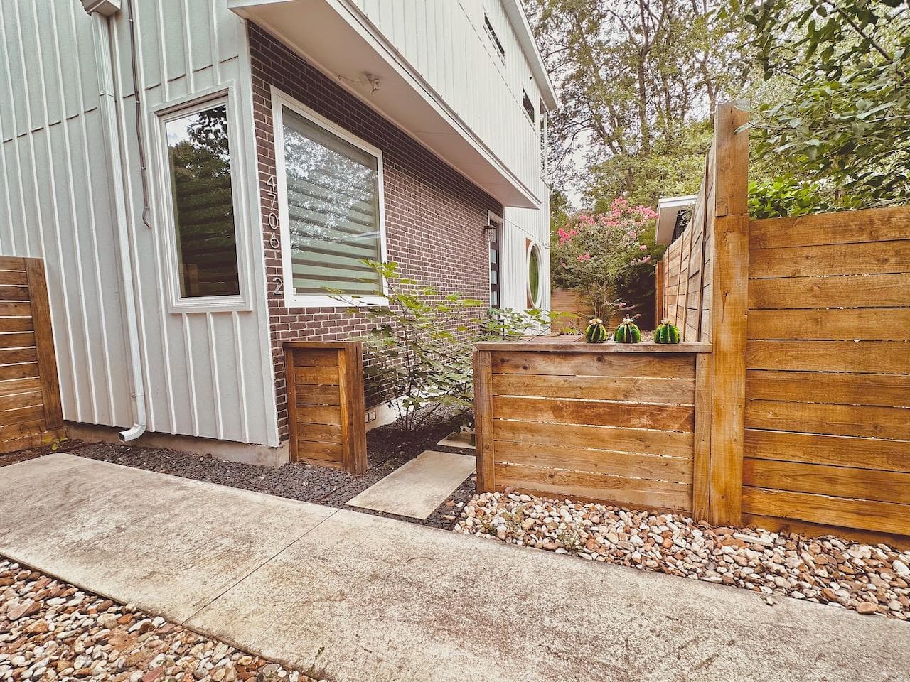 4706 Sylvandale Dr #2