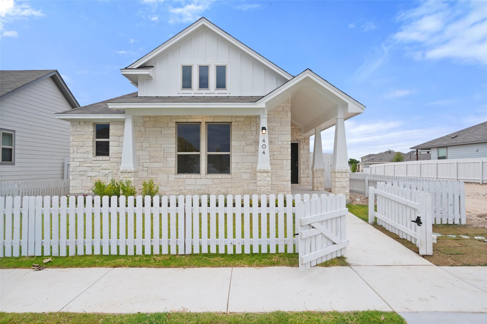 348 Glocken Ln