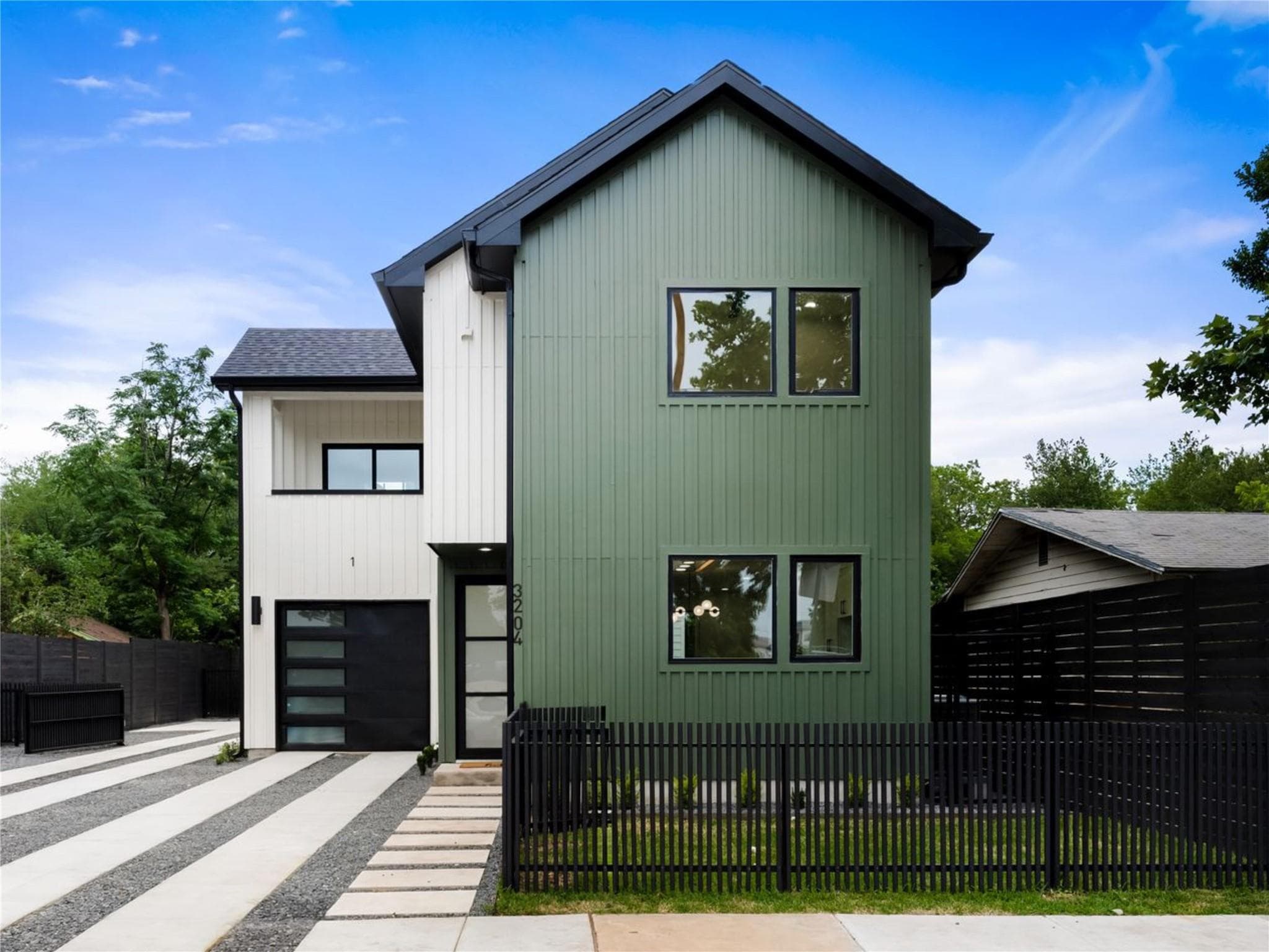 3204 Lyons Rd #1