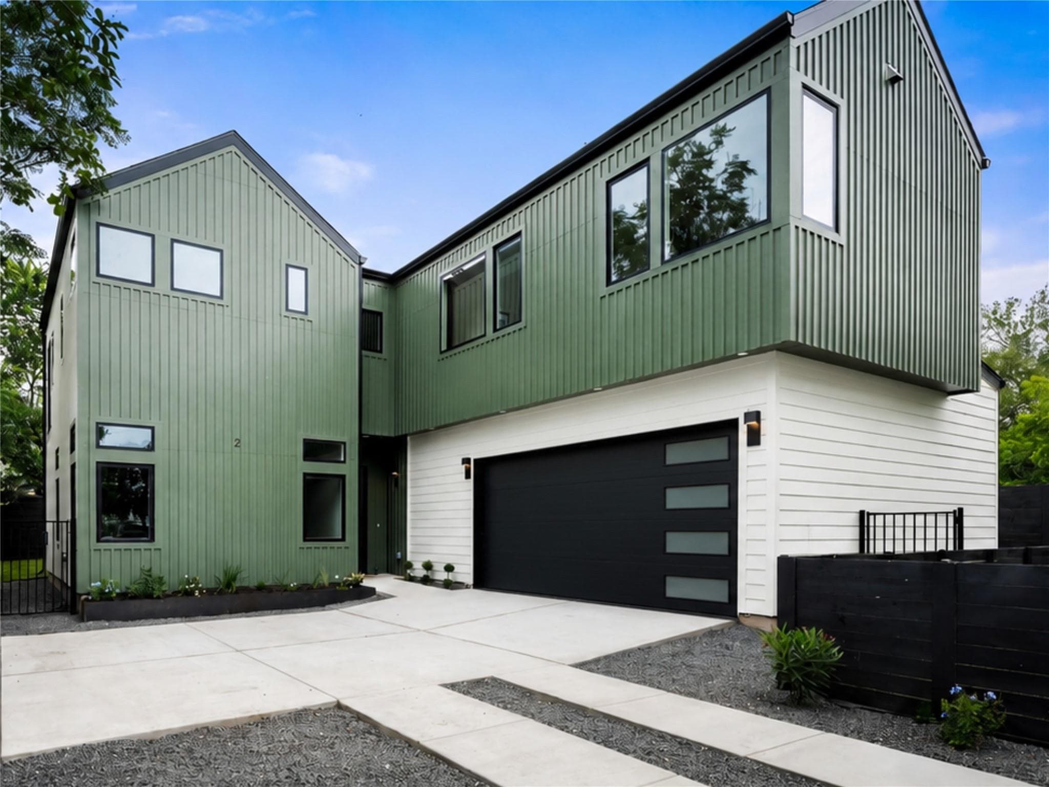 3204 Lyons Rd #2