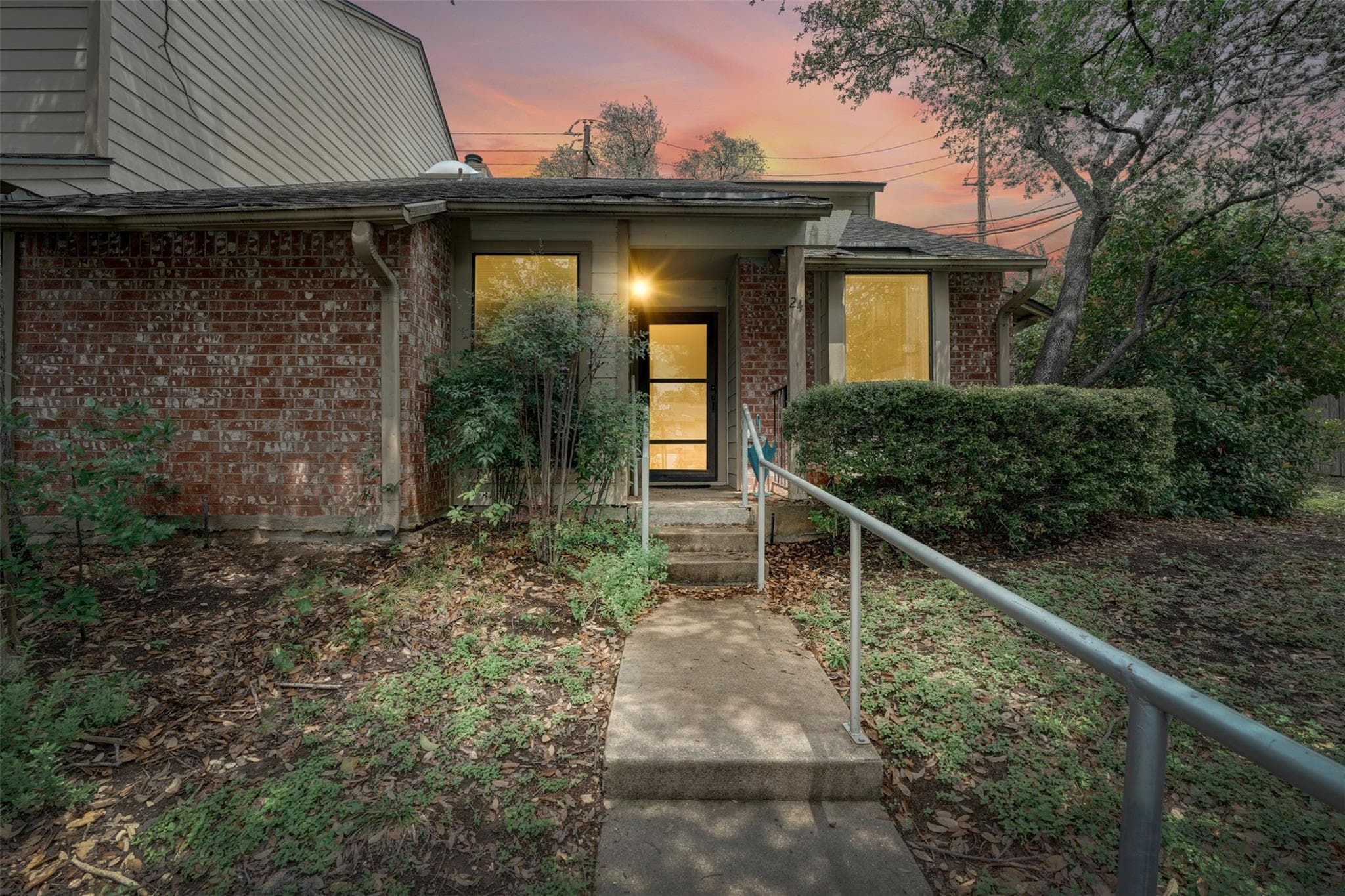 3801 MENCHACA Rd #24