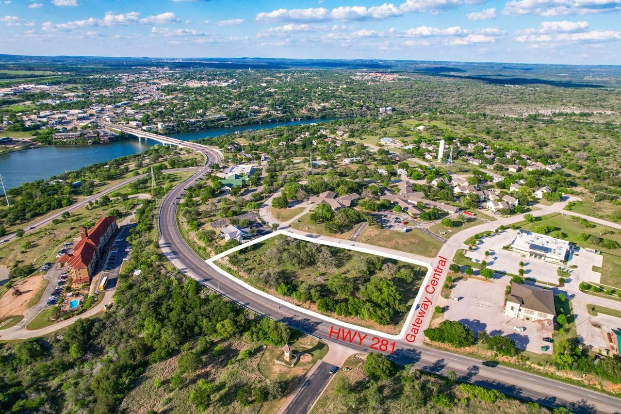 TBD Steve Hawkins Pkwy