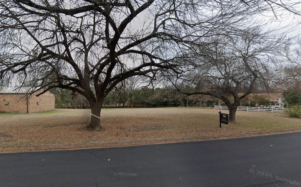 321 Ramble Ln