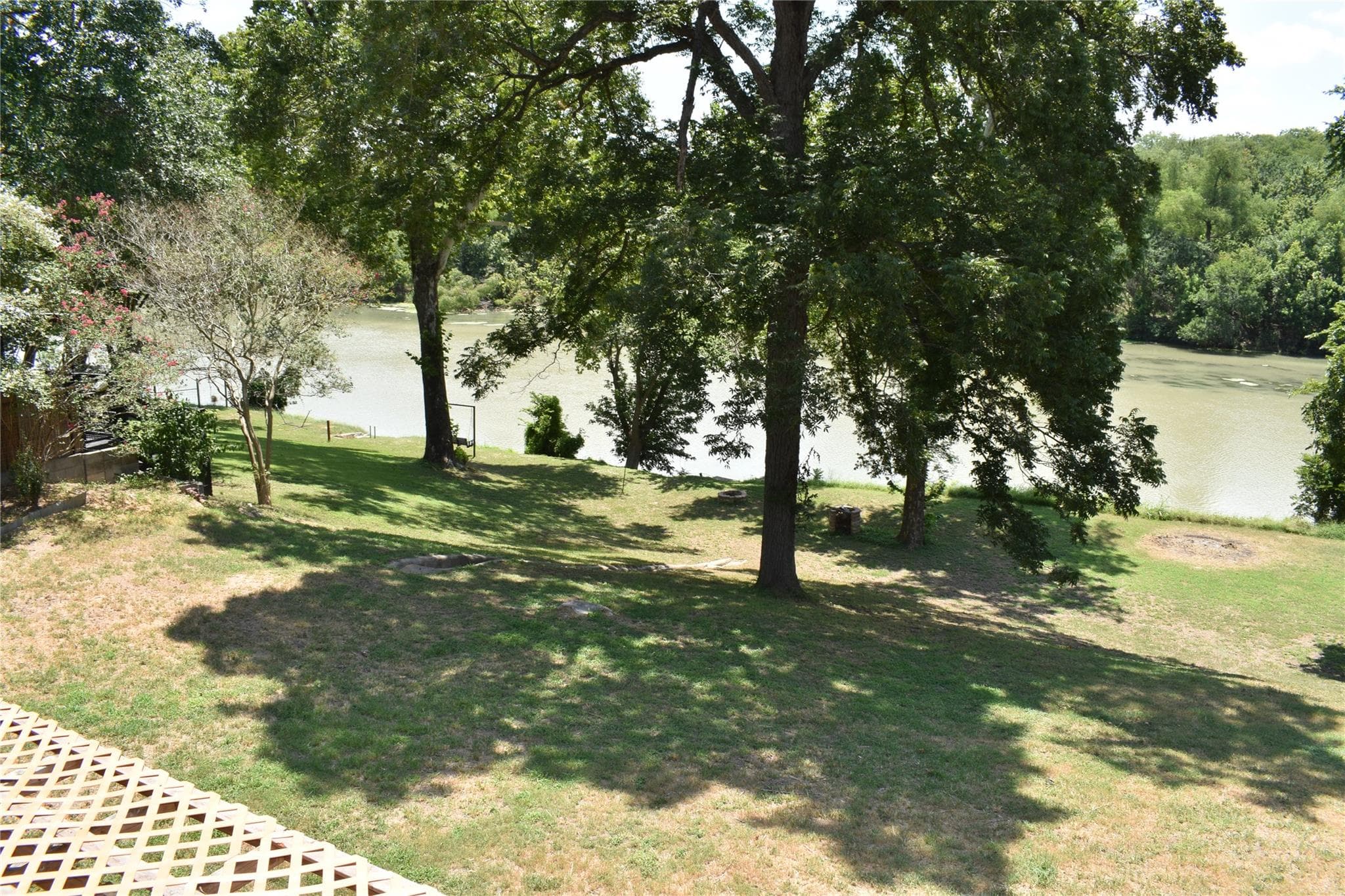 315 River wood Dr