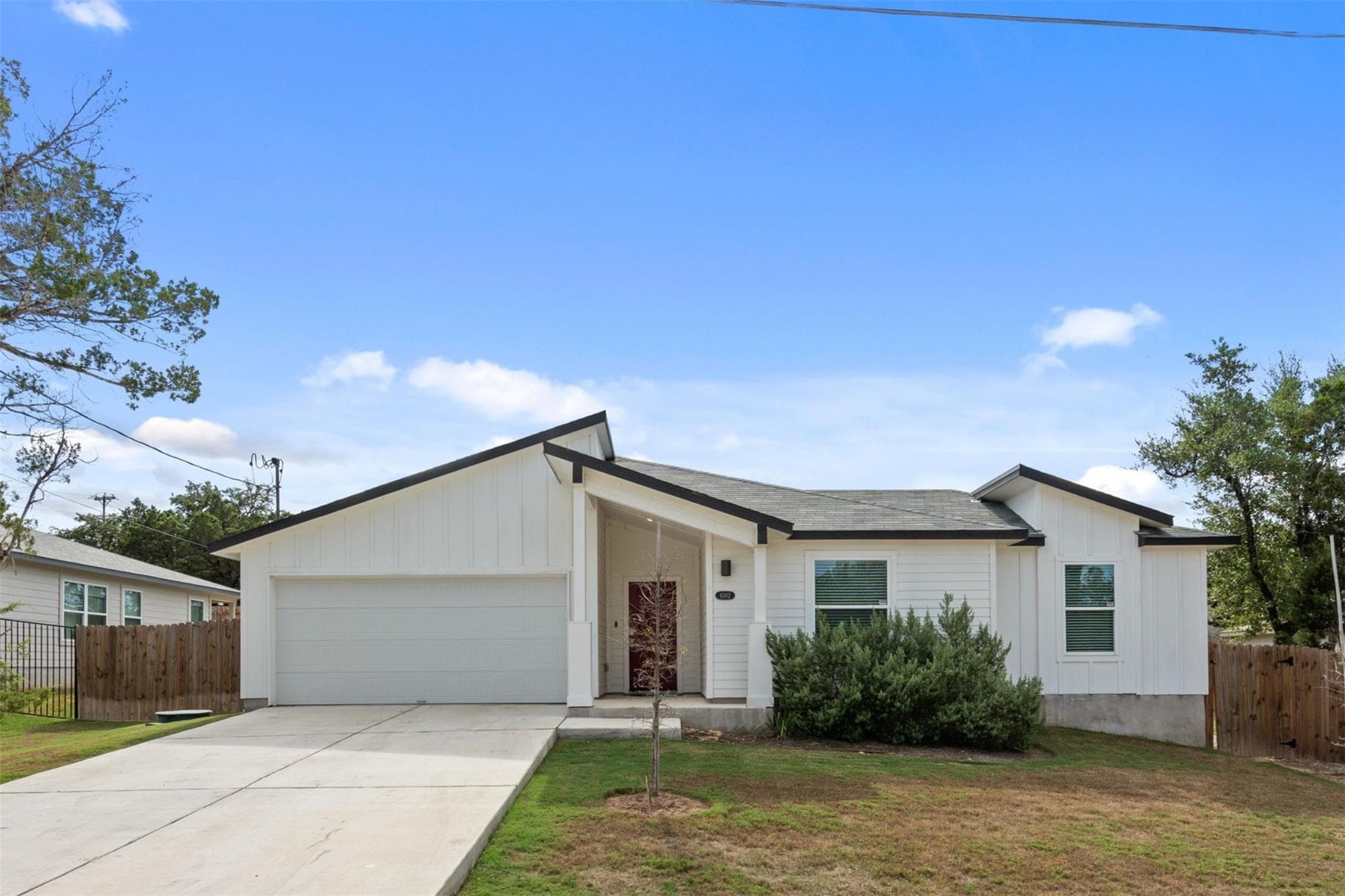 4302 Liberty Ln