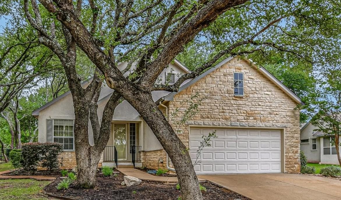 292 Whispering Wind Dr