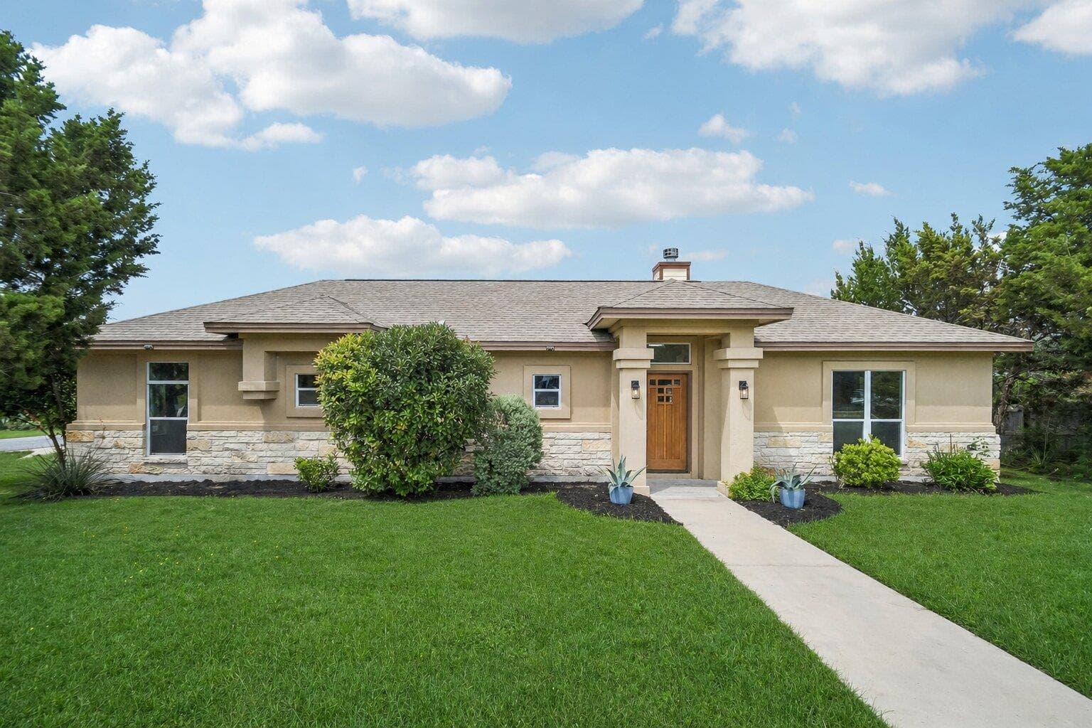 20800 Ridgeview Rd
