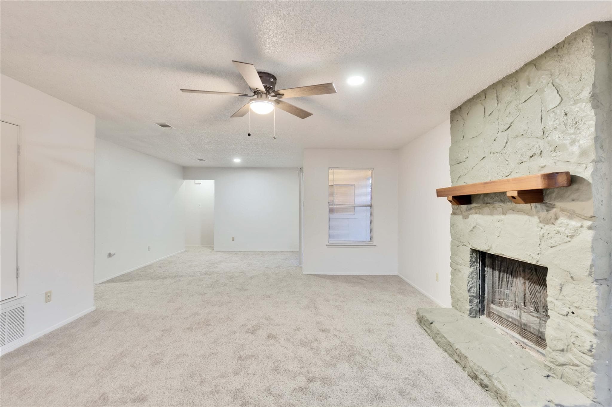 2807 Firecrest Dr