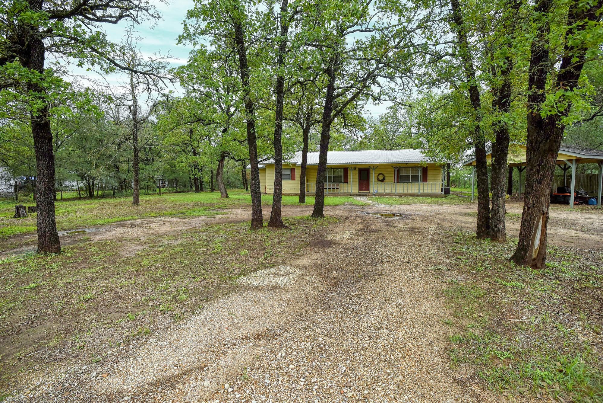 124 Blue Oaks Dr