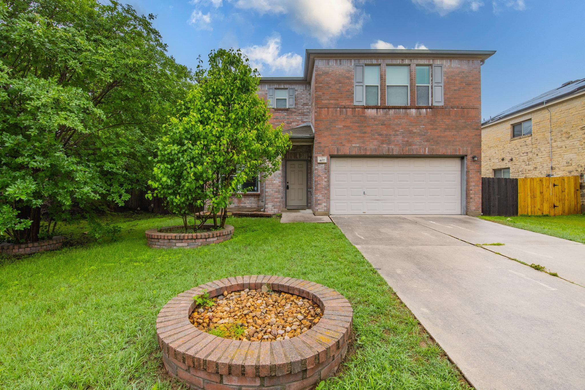 407 Greener Dr