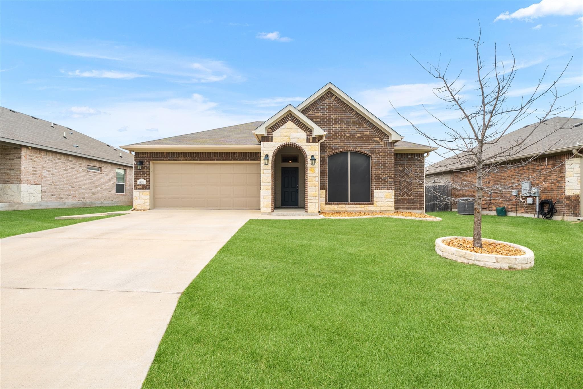 7216 Rosado Dr