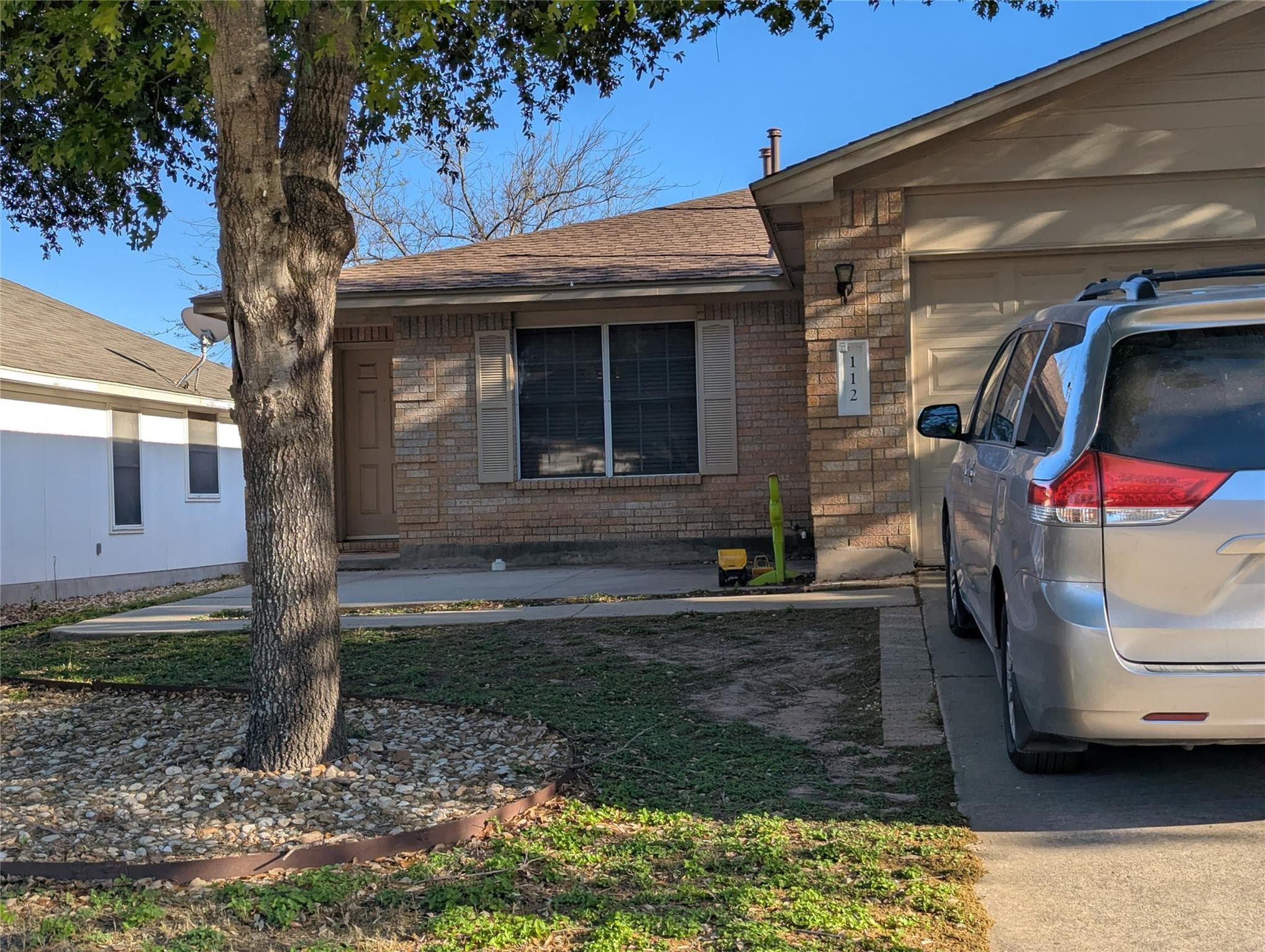 112 Grant Ct