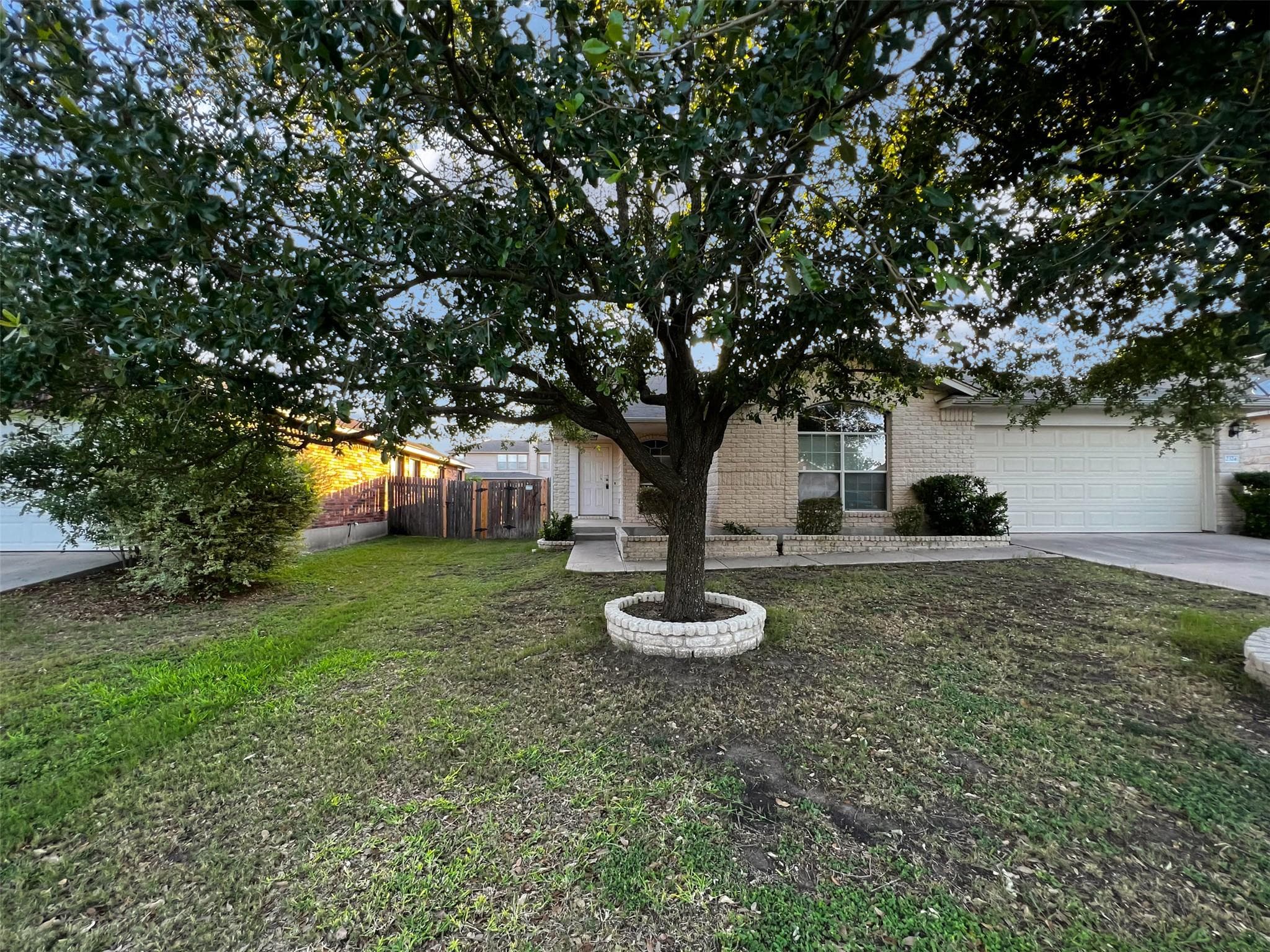 2324 Pearson Way