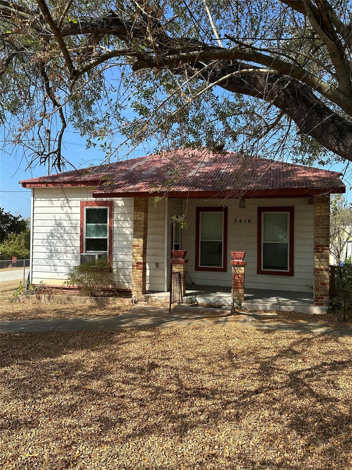 5416 Rogers Ln