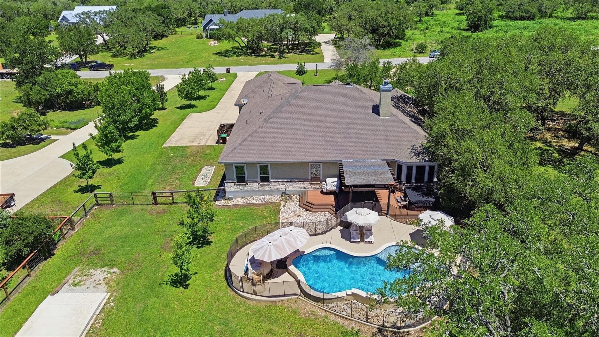 1106 Private Road 3702 None