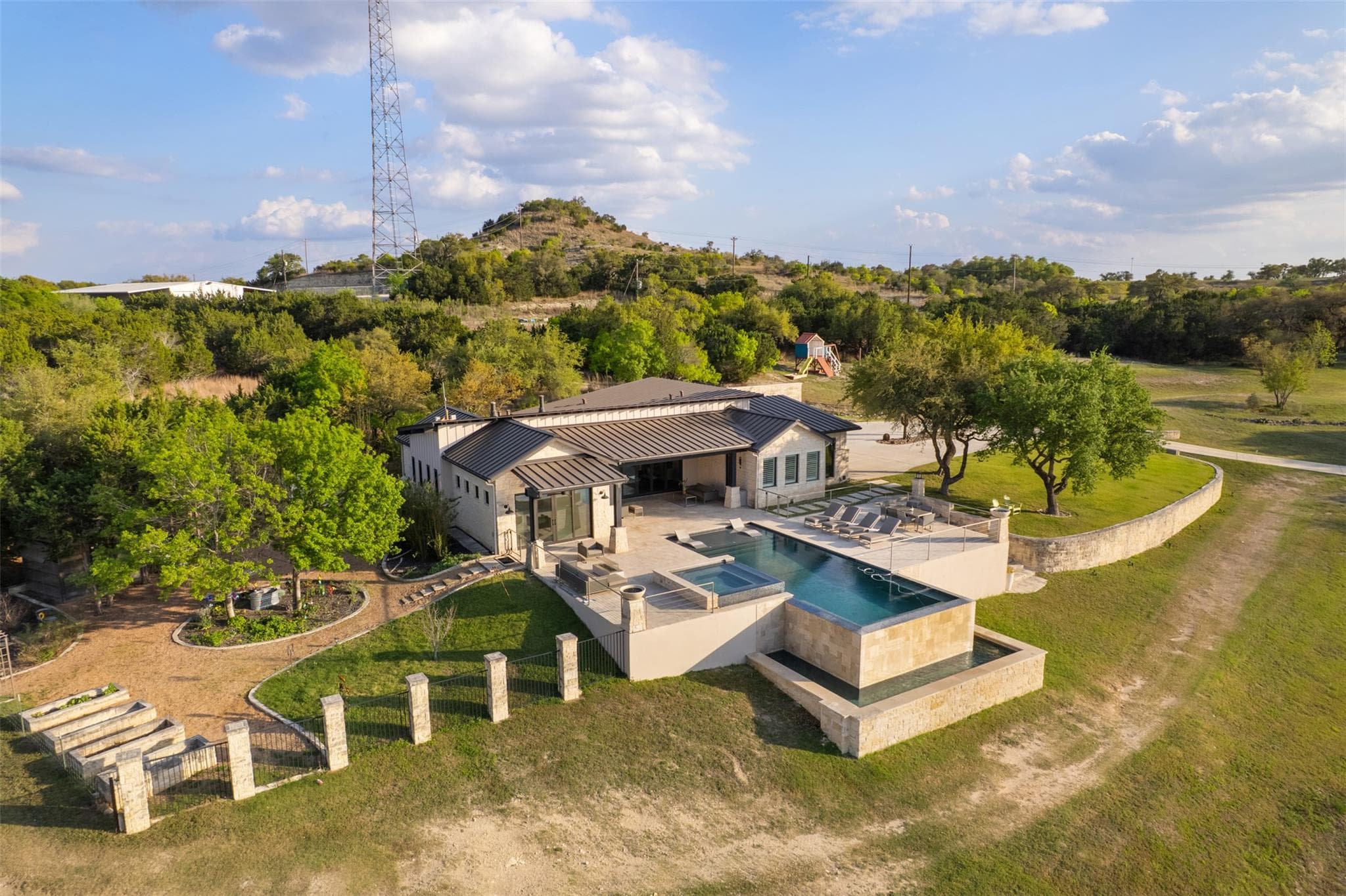 101 Rolling Hills Rd