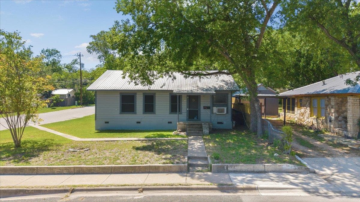 4900 Duval St