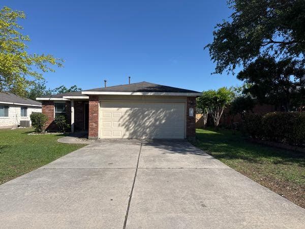 113 Salado Dr
