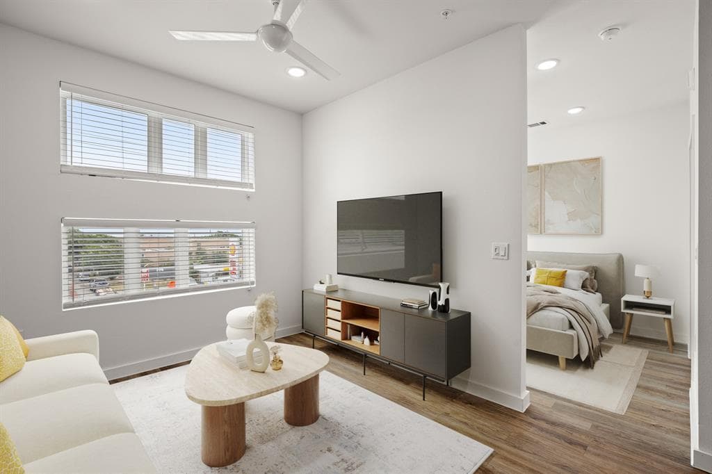 6324 N Lamar Blvd #424