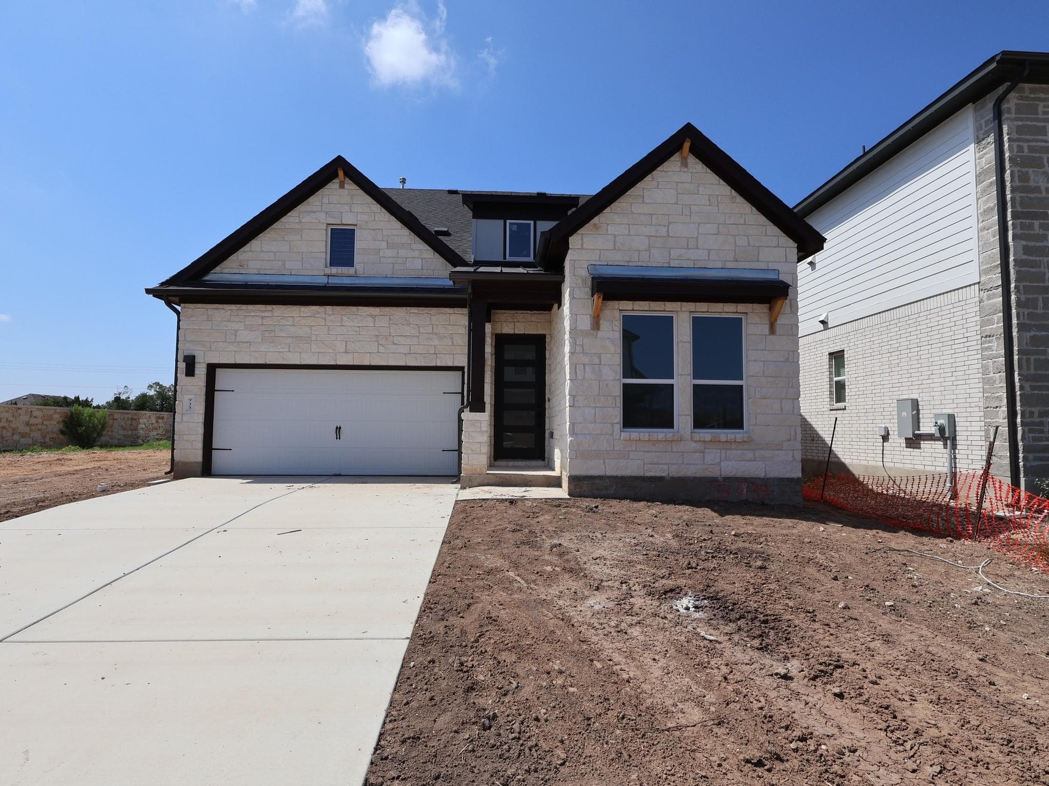 933 Corvallis Dr