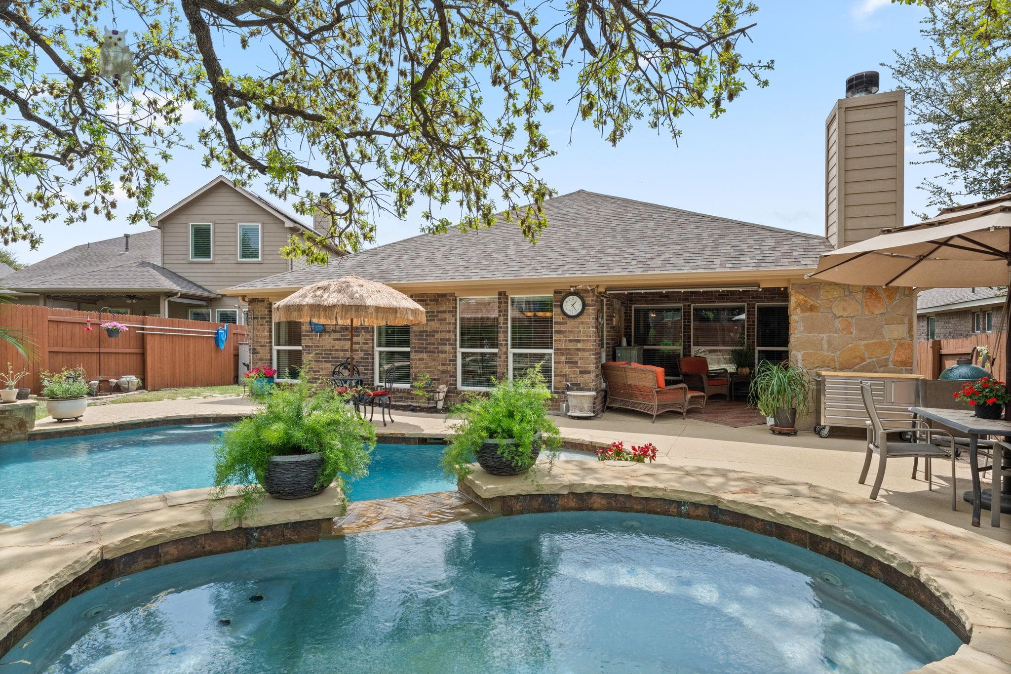 215 Choke Canyon Ln
