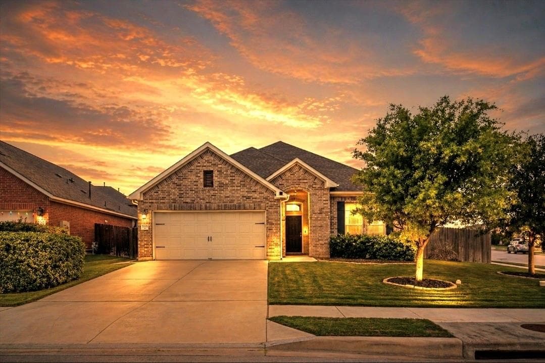 7525 Lombardy Loop