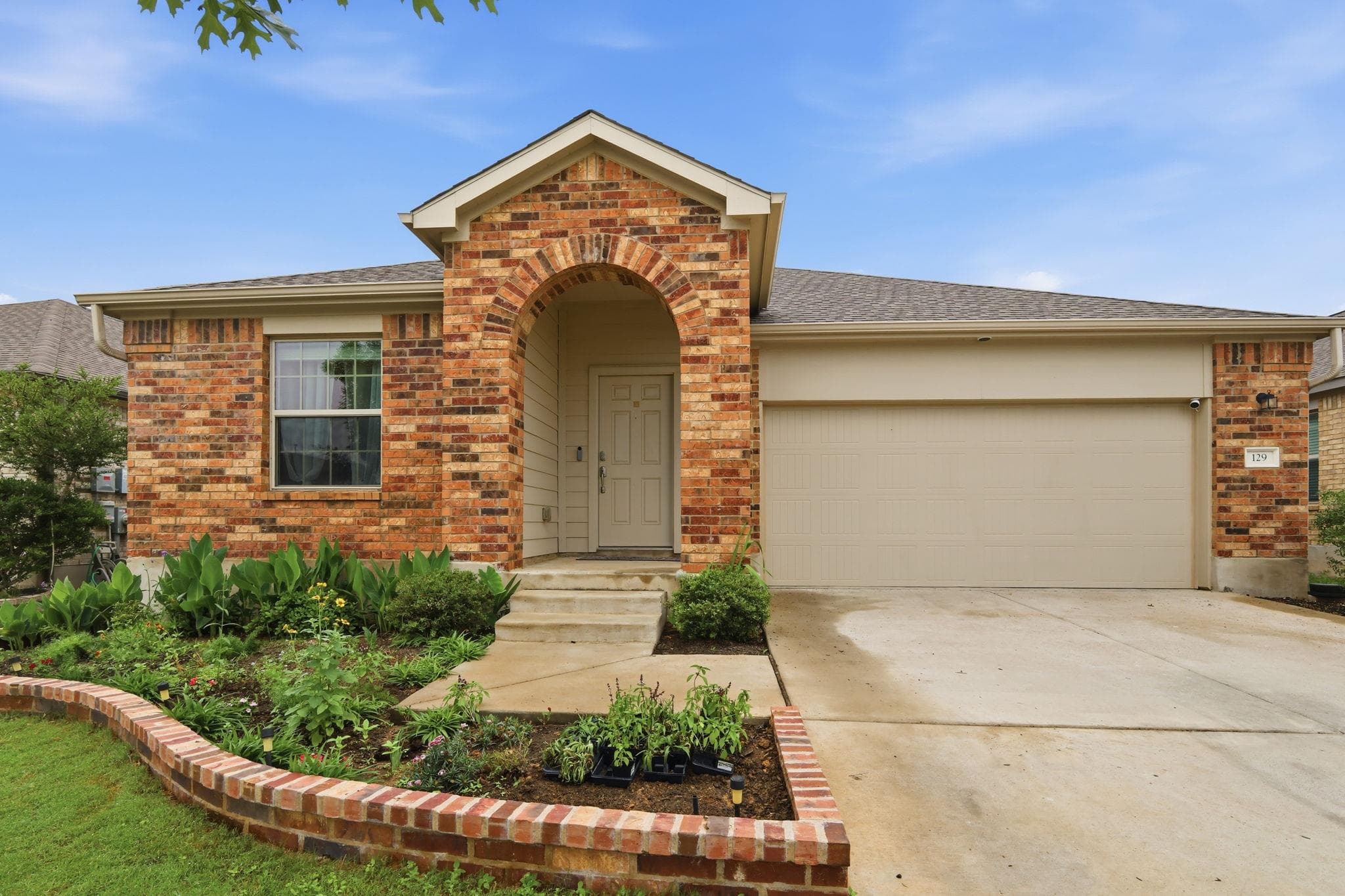 129 Esparza Dr