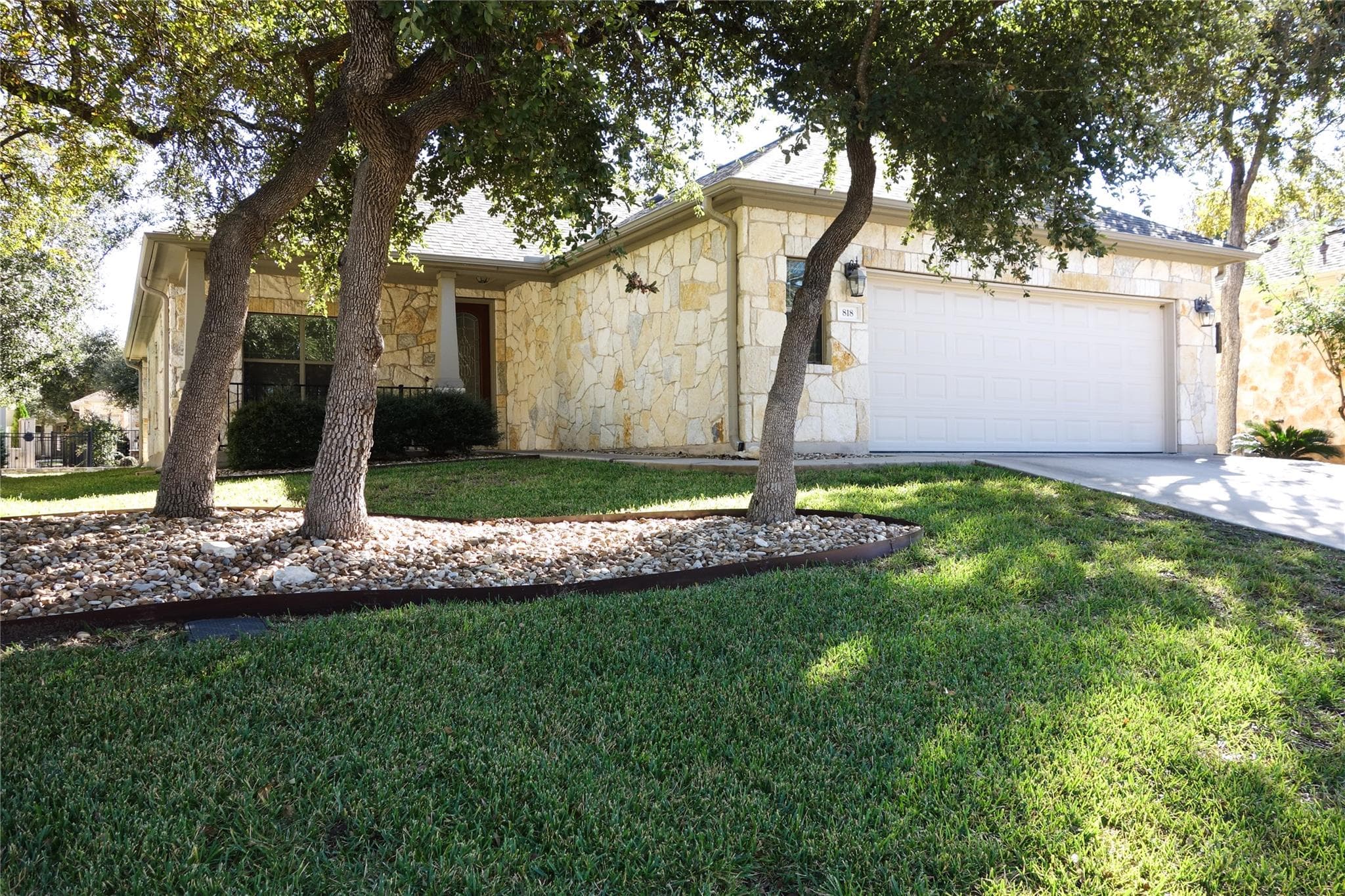 818 Caprock Canyon Trl