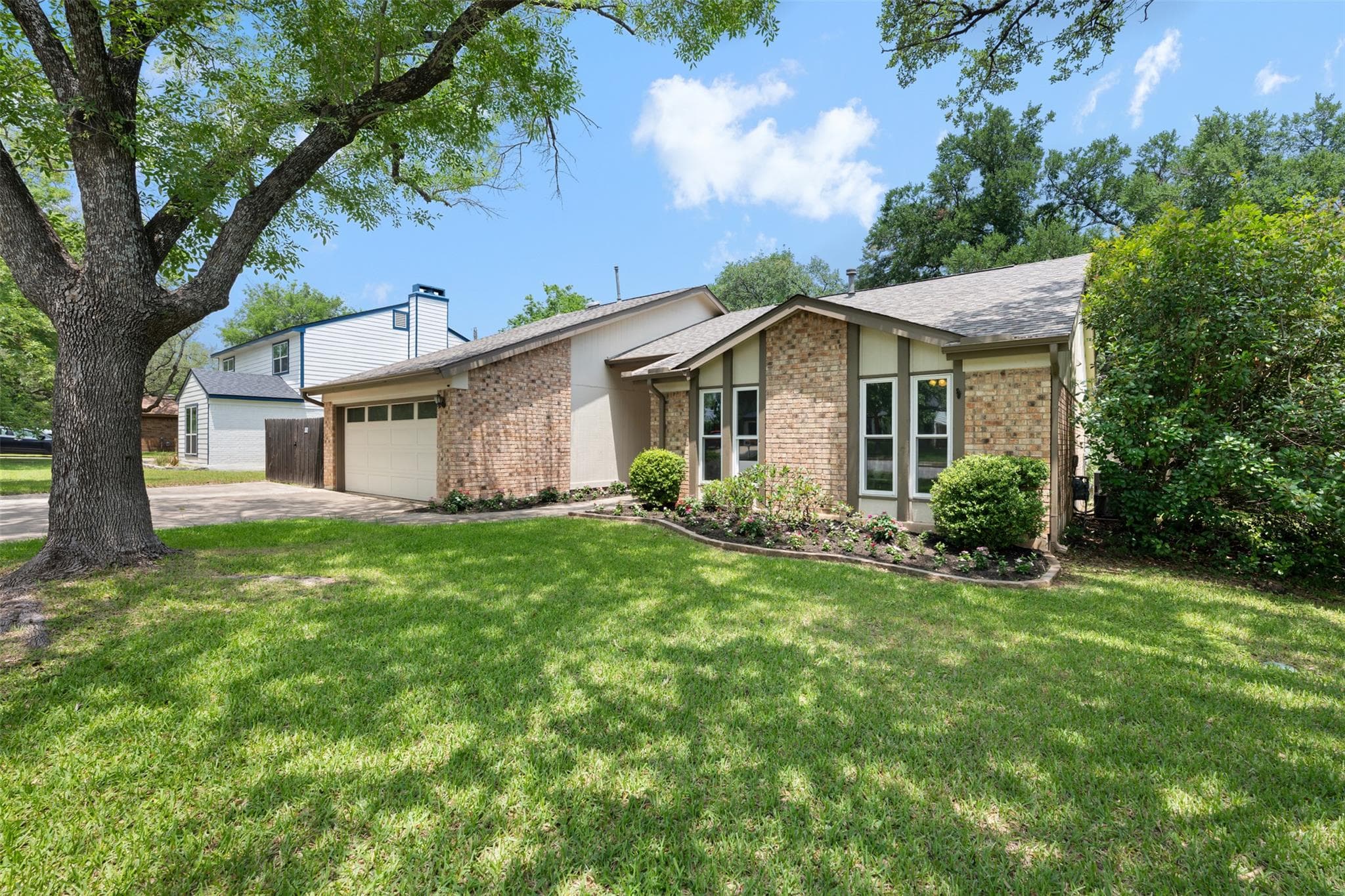 4306 Oak Creek Dr
