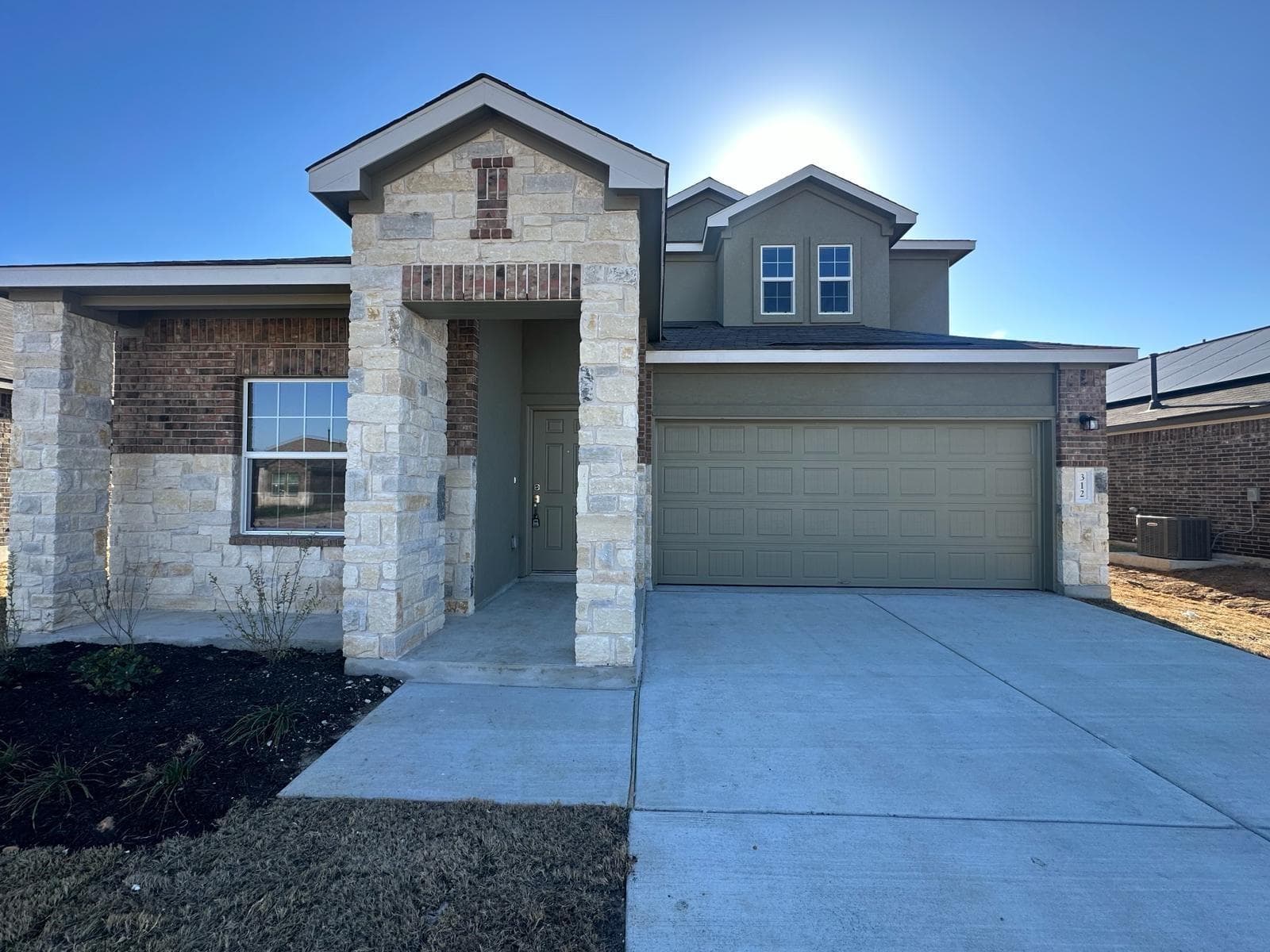 312 Sonterra Dr