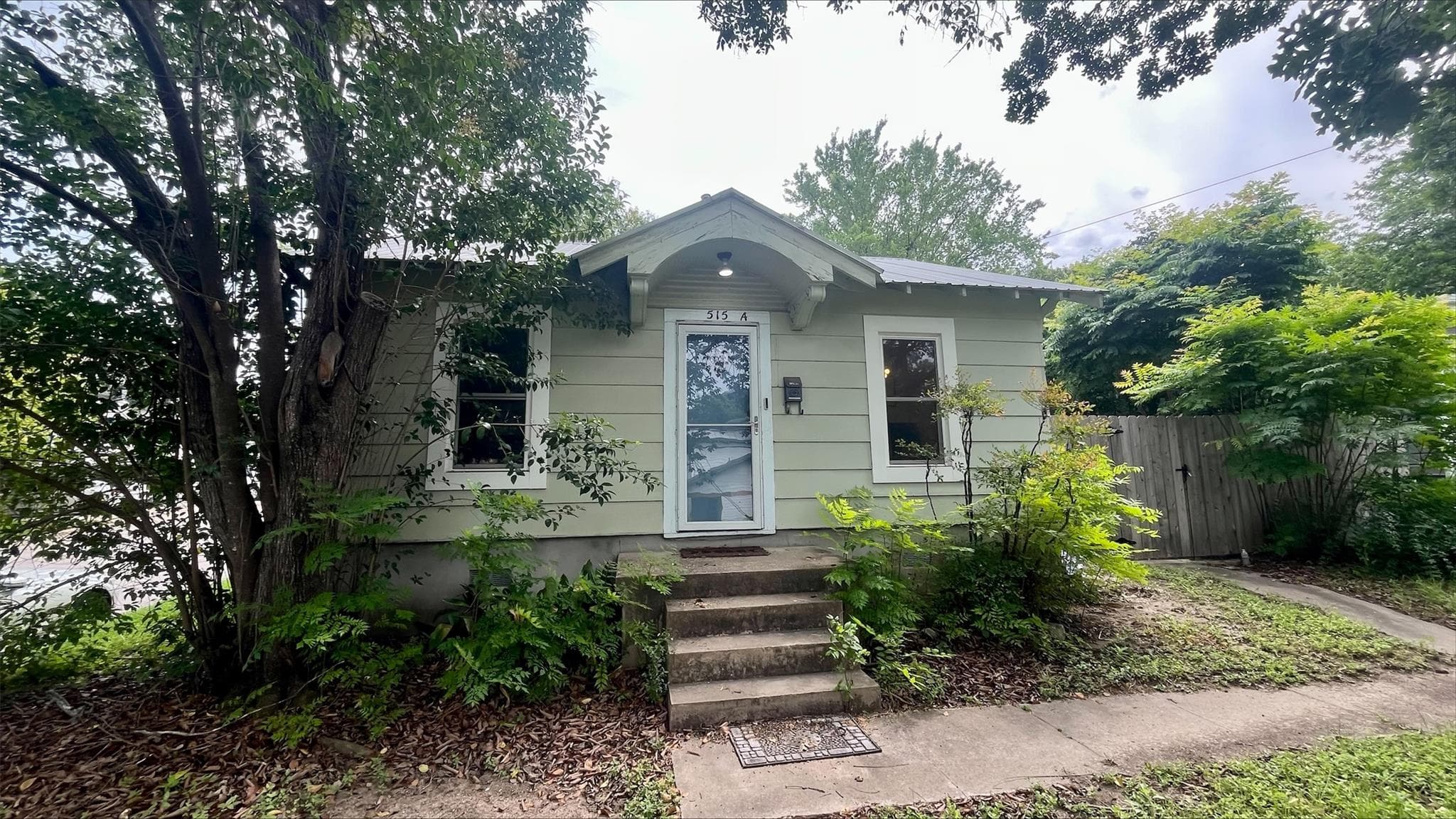 515 E Live Oak St #A