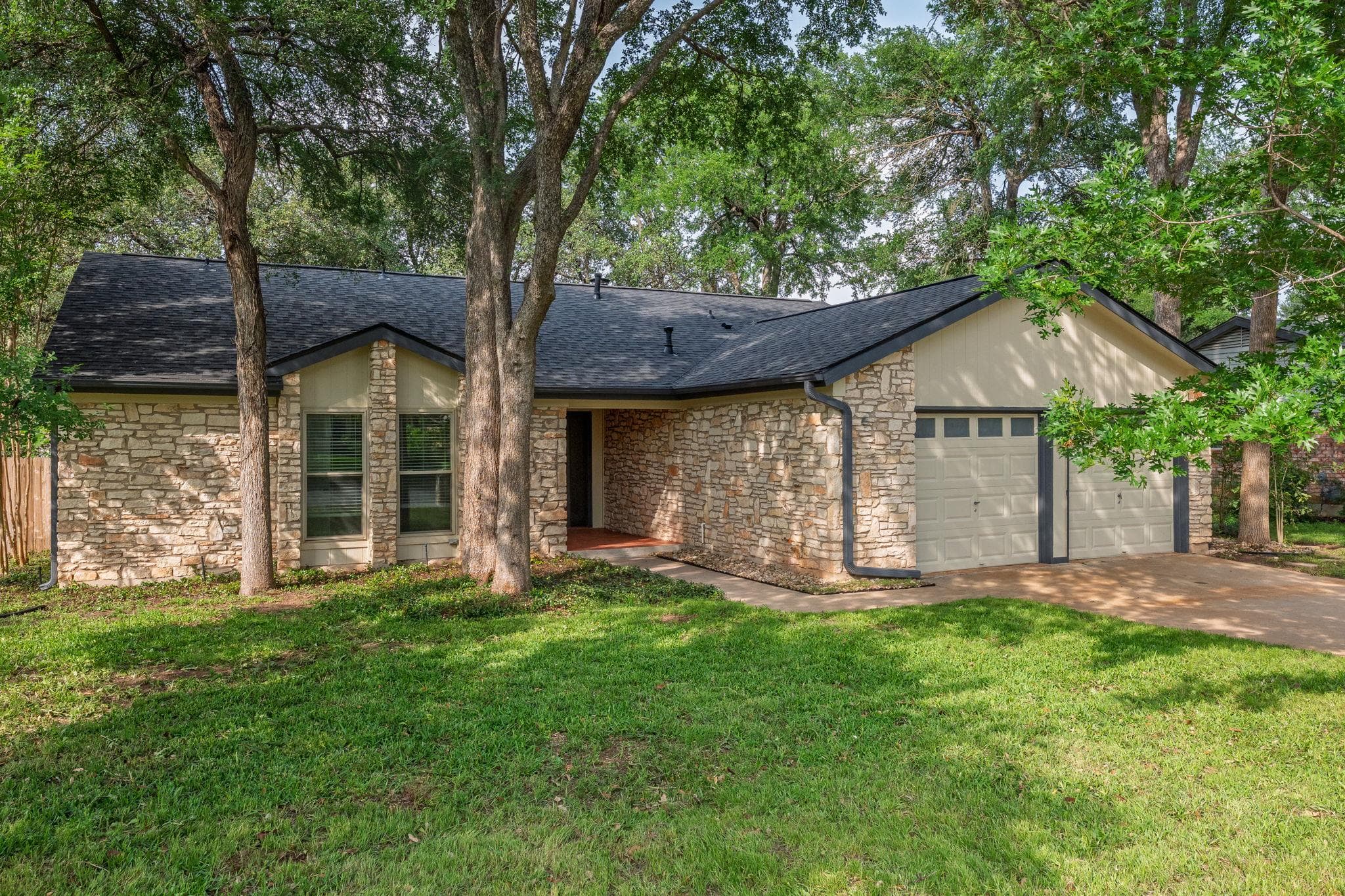 4506 Oak Creek Dr