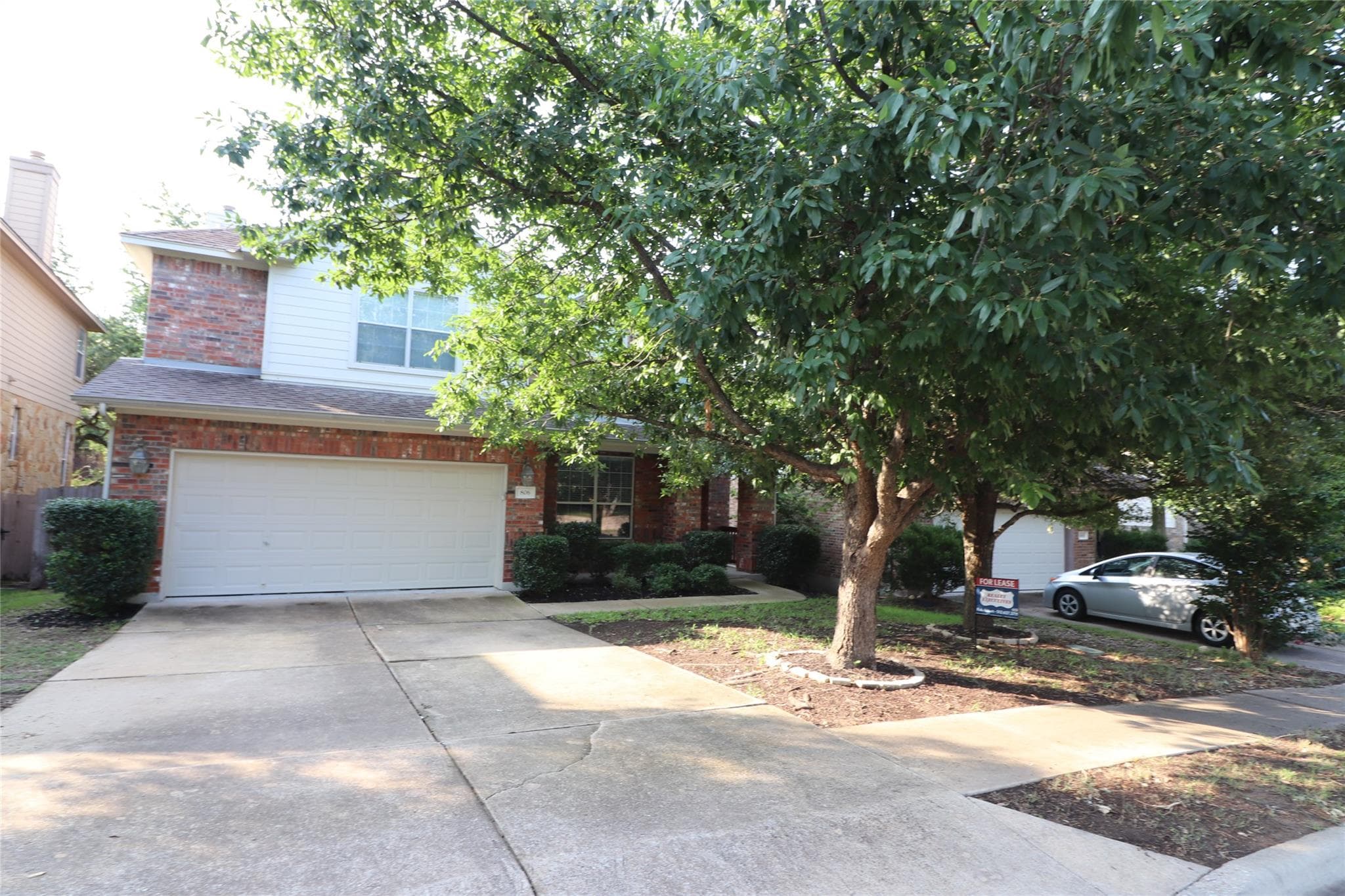 806 Zappa Dr