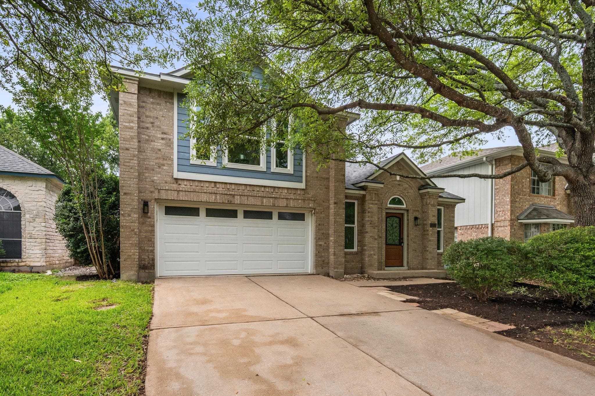 15408 Ozone Pl