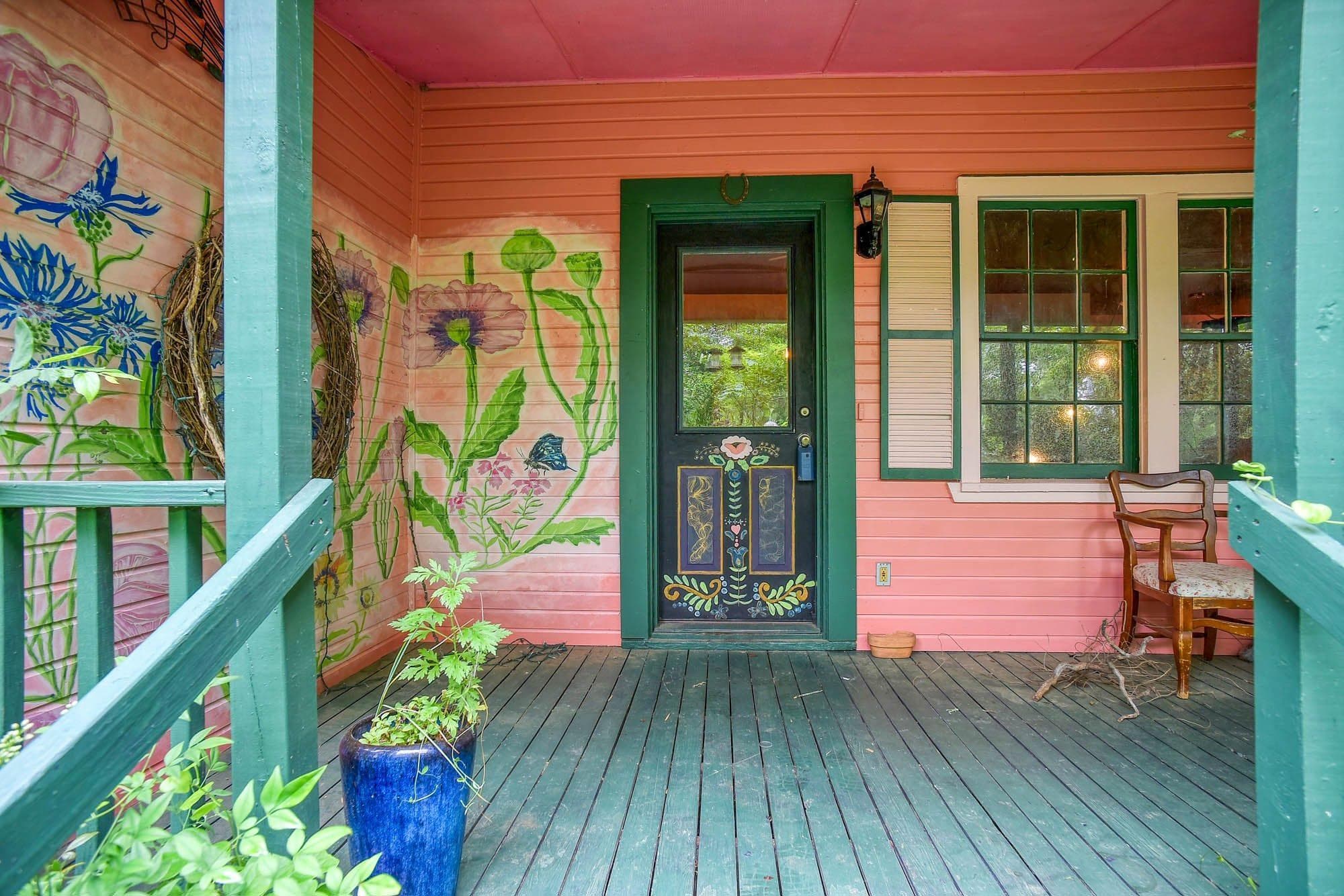 1905 Main St