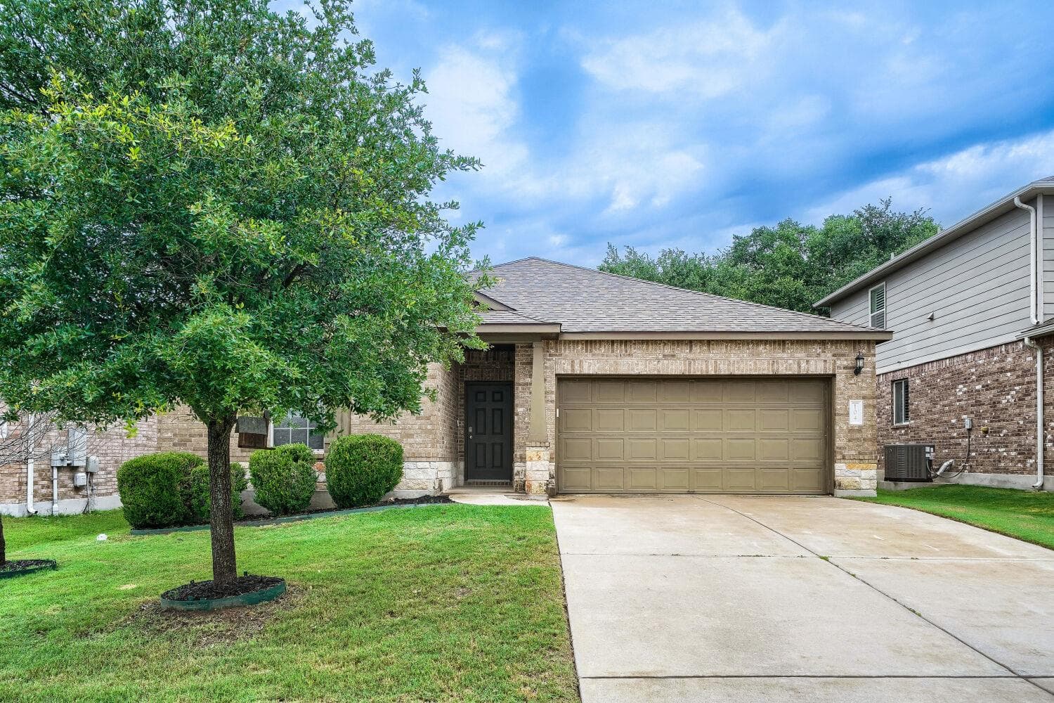104 Golden Butterfly Dr