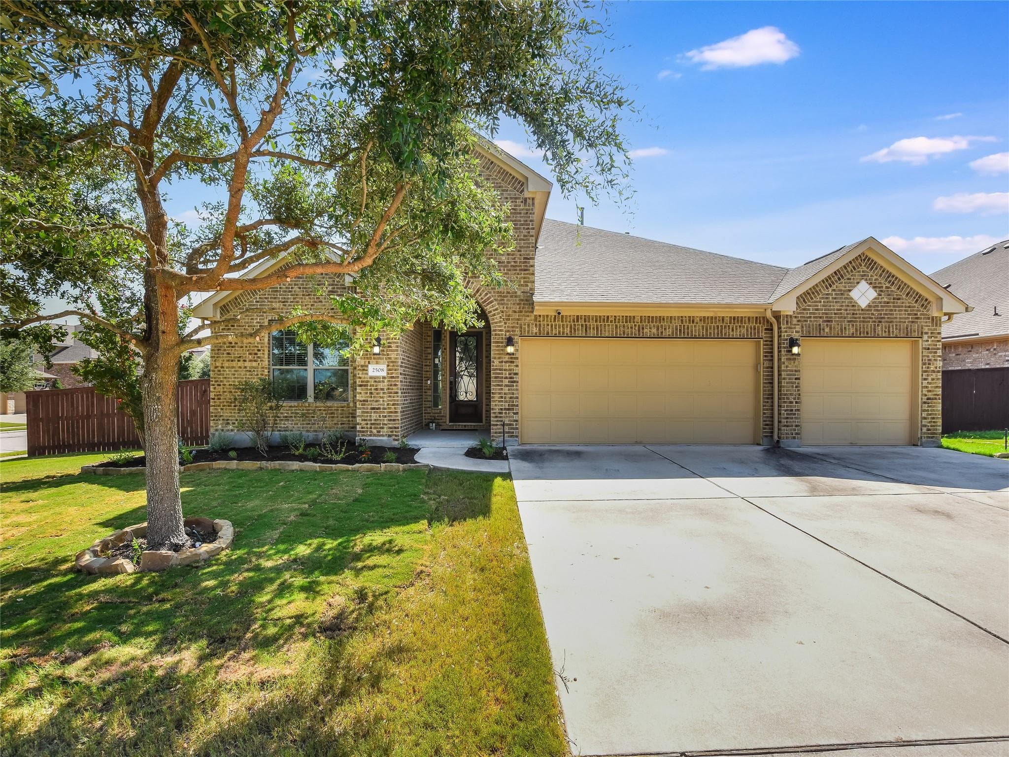 2508 Hilltop Divide Ln