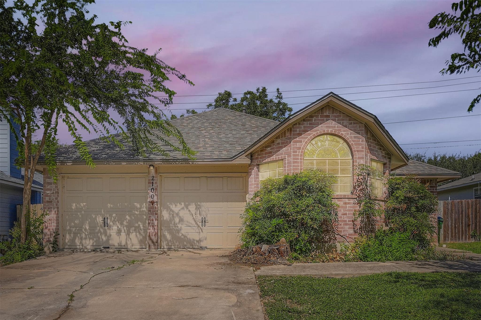 2100 Buckeye Ln