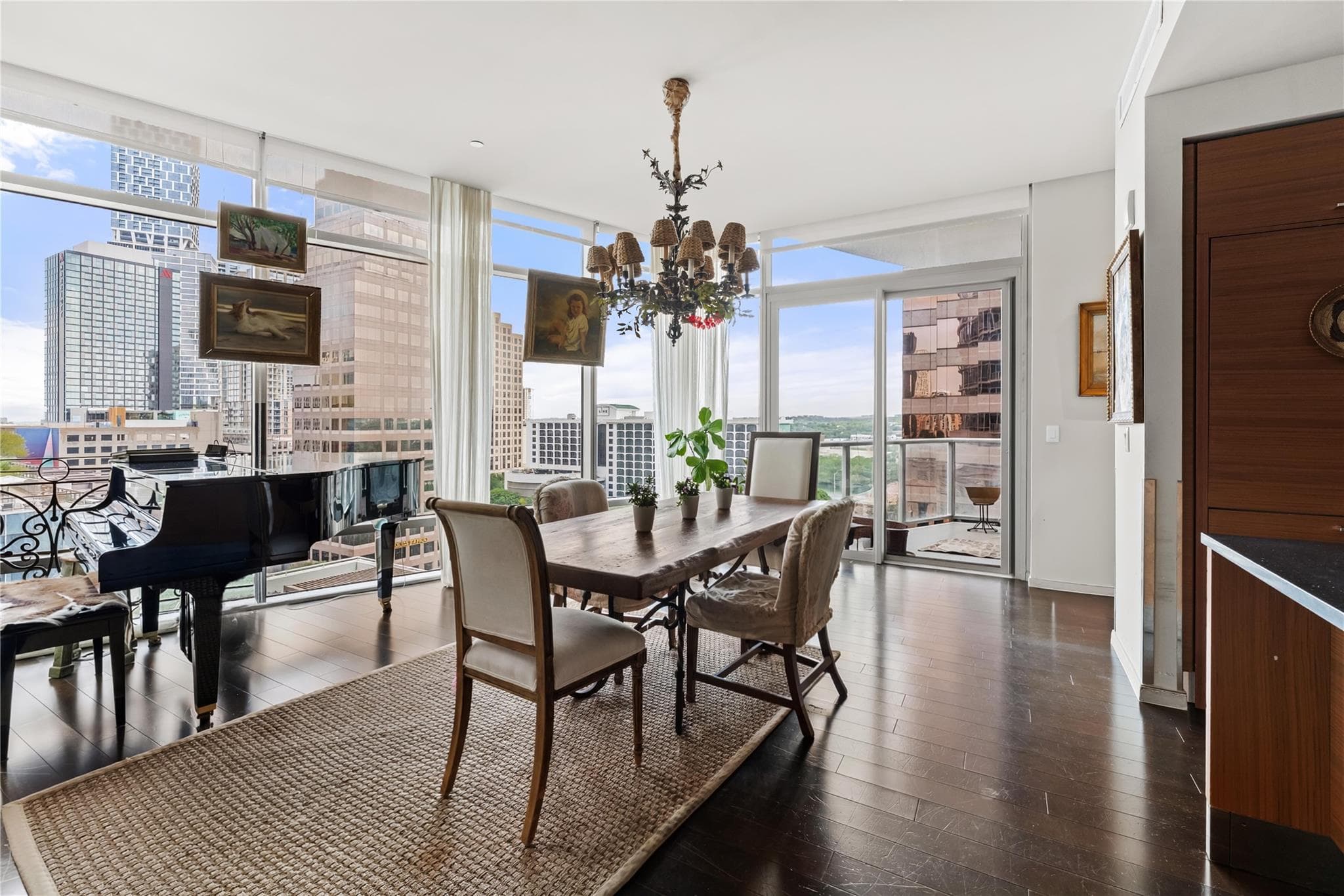 200 Congress Ave #11F