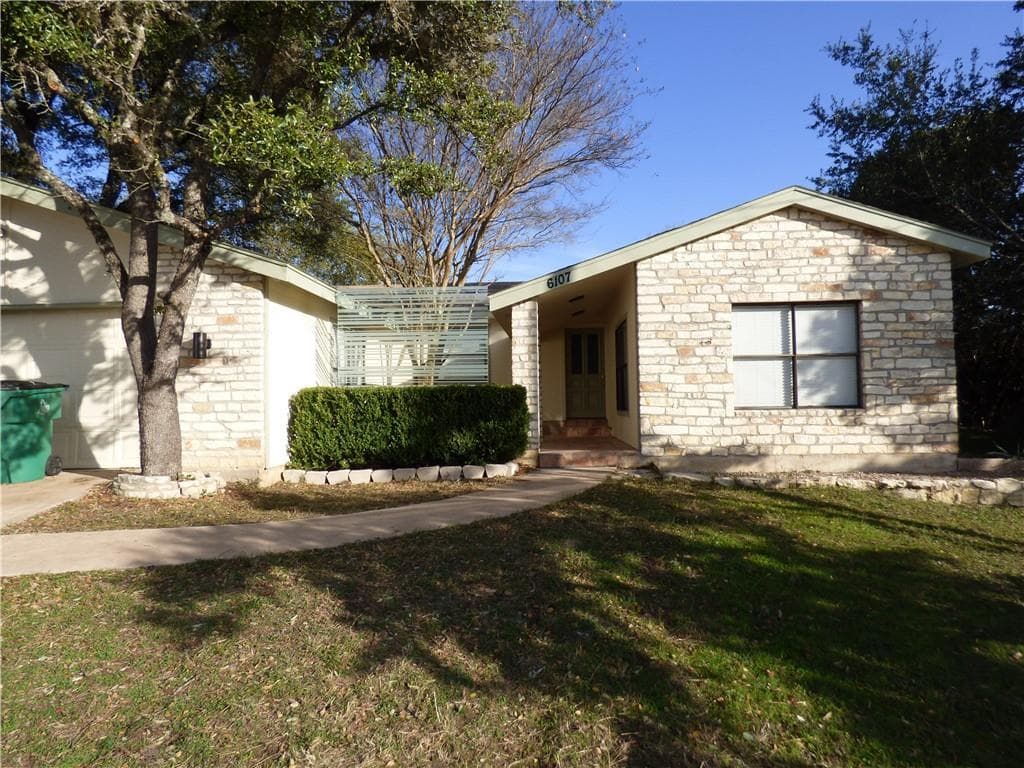 6107 La Mesa St