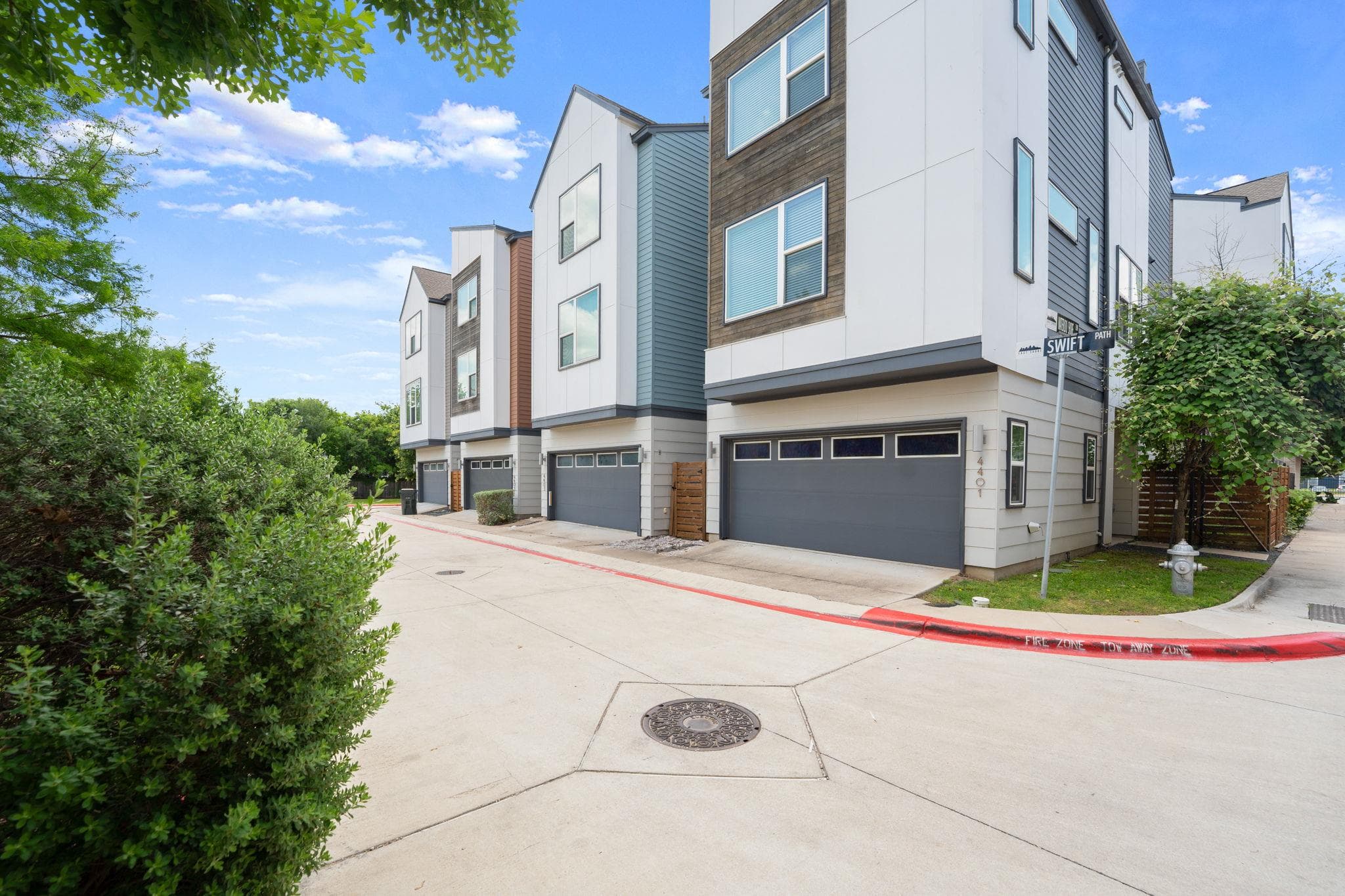 4403 Swift Path