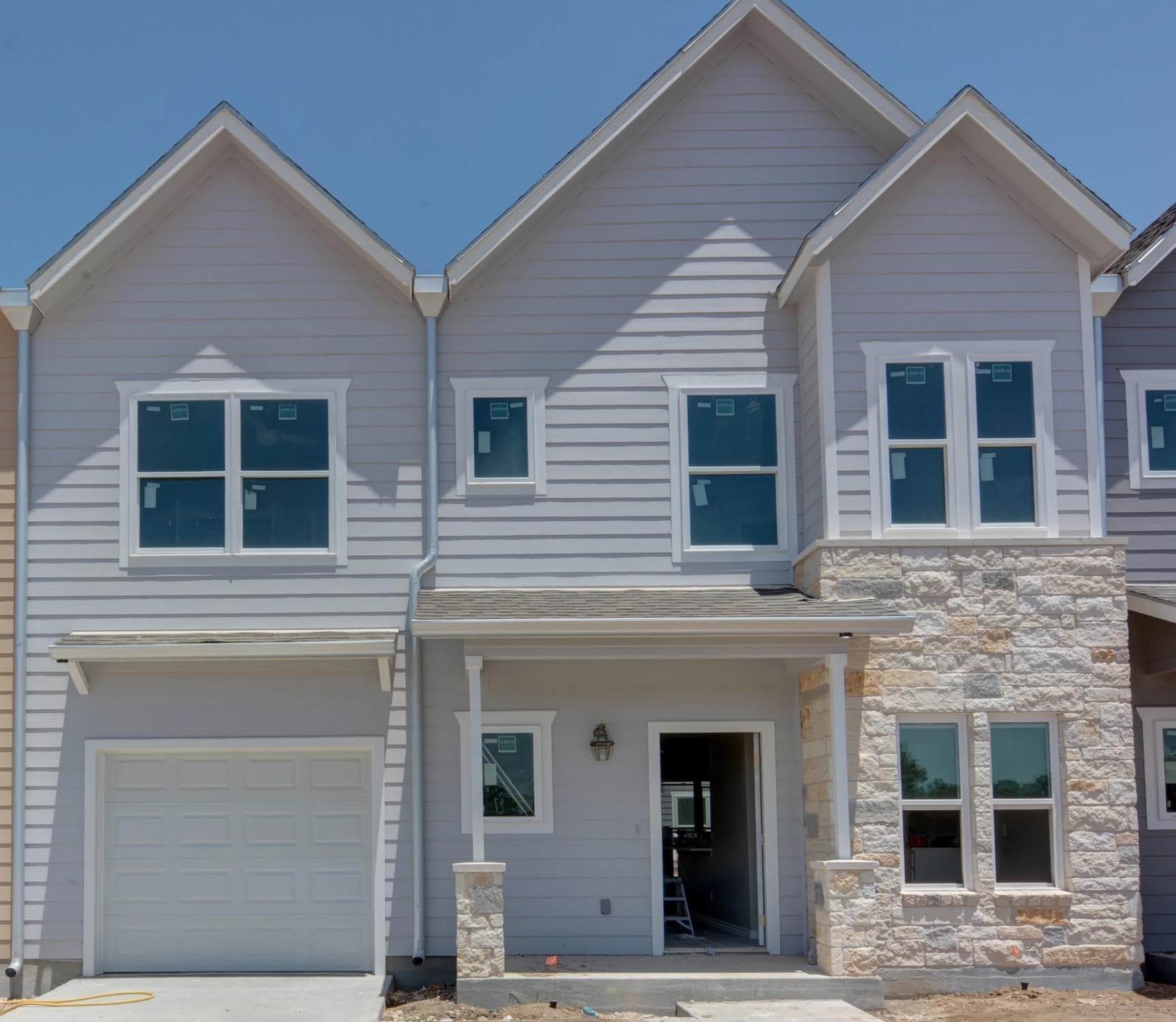 969 W Highway 71 None #4102