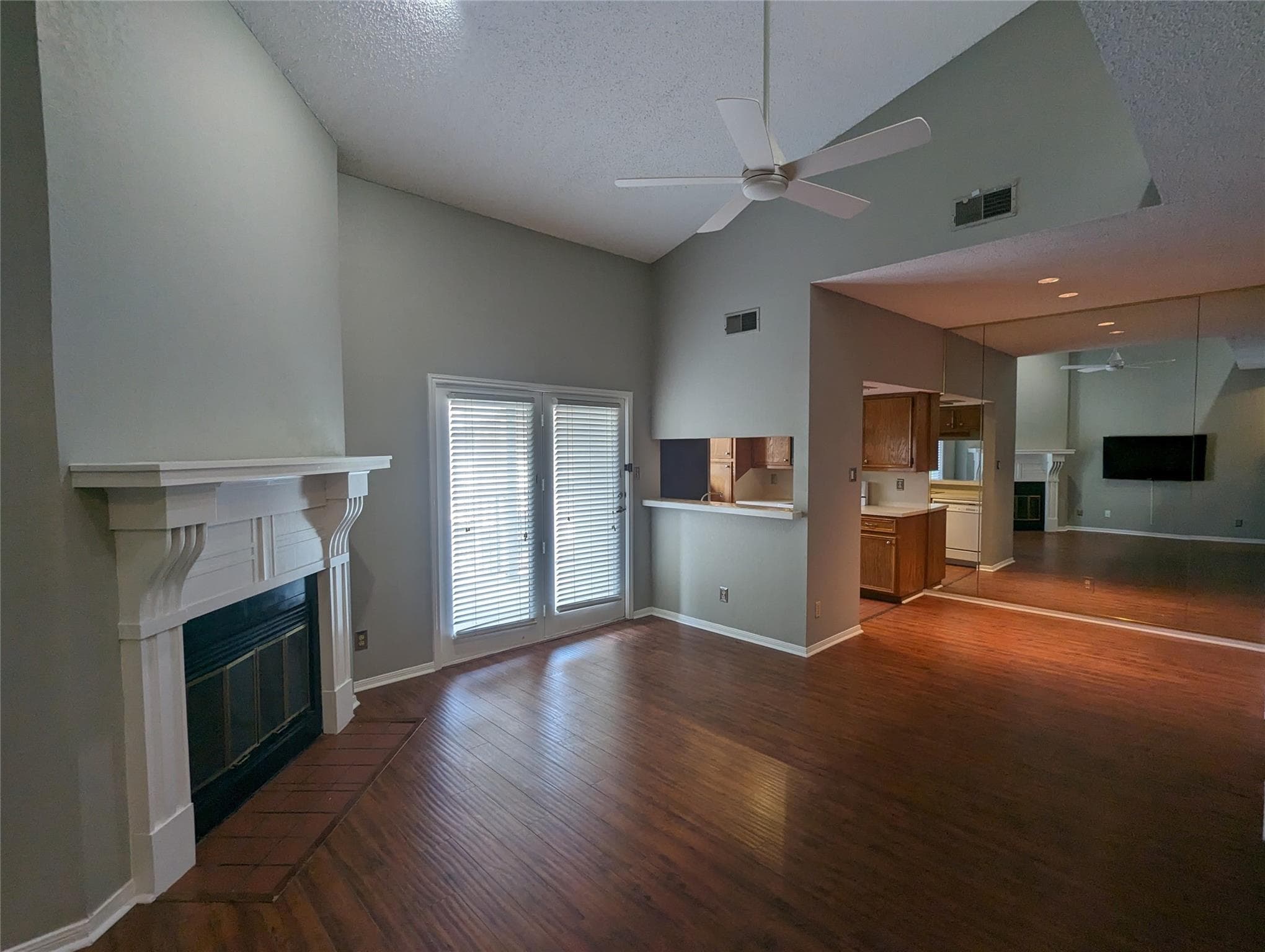 3840 Far West Blvd #321