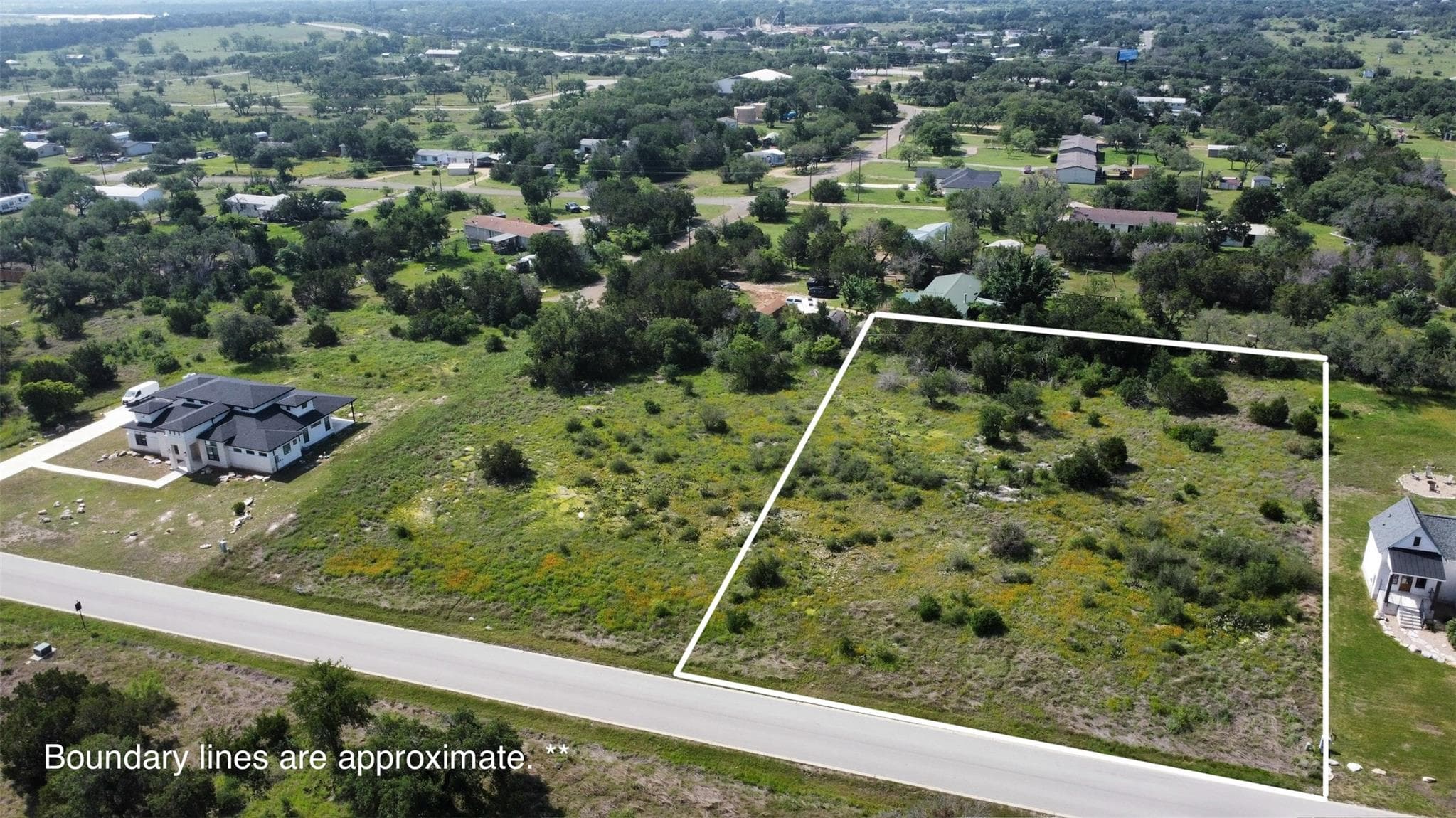 237 Spicewood Trails Dr