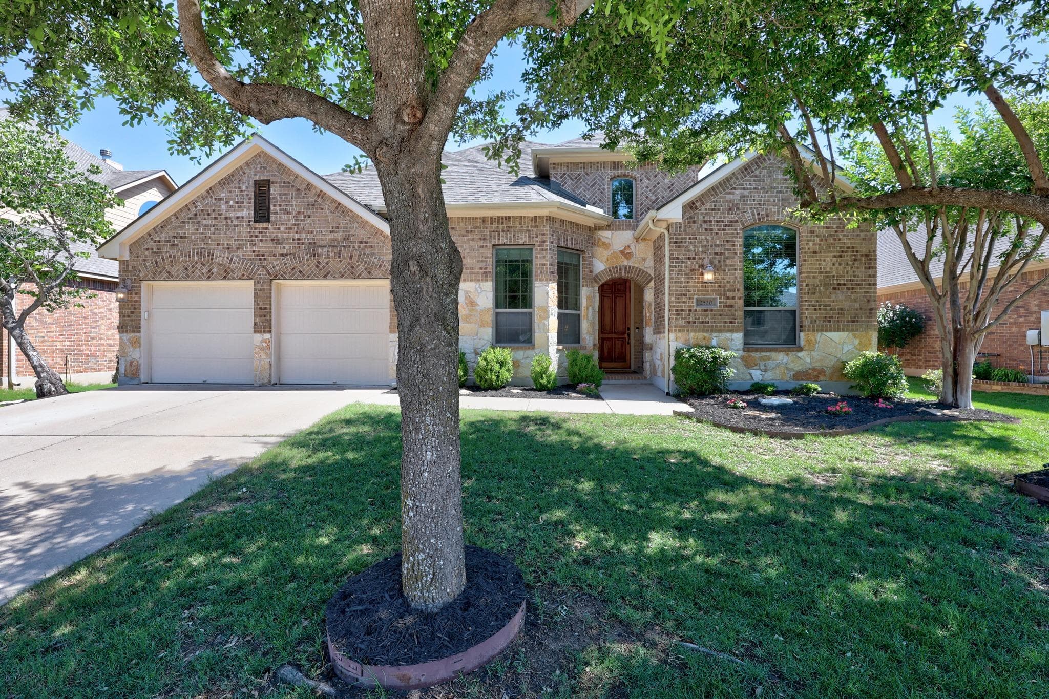 2520 Thunder Horse None