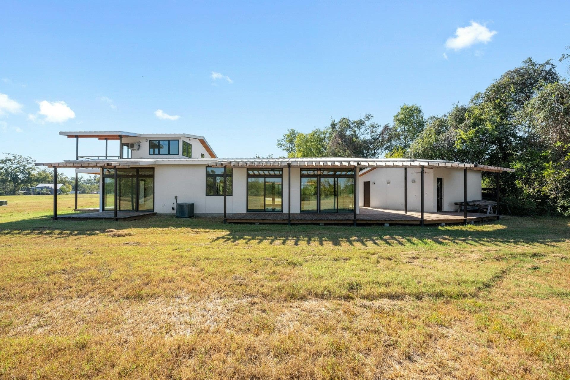 1802 Man O War Dr