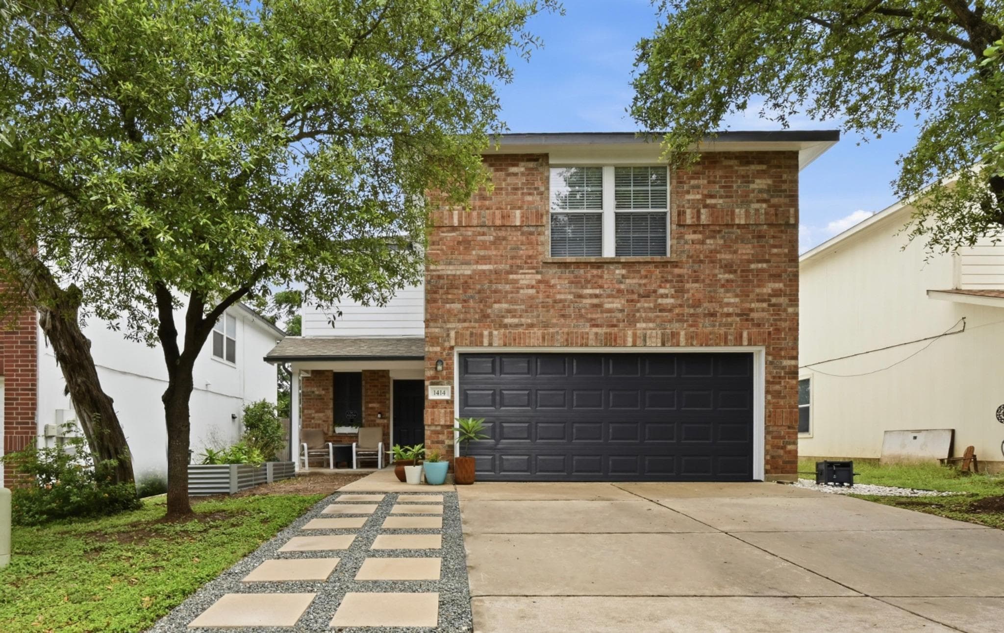 1414 Strickland Dr