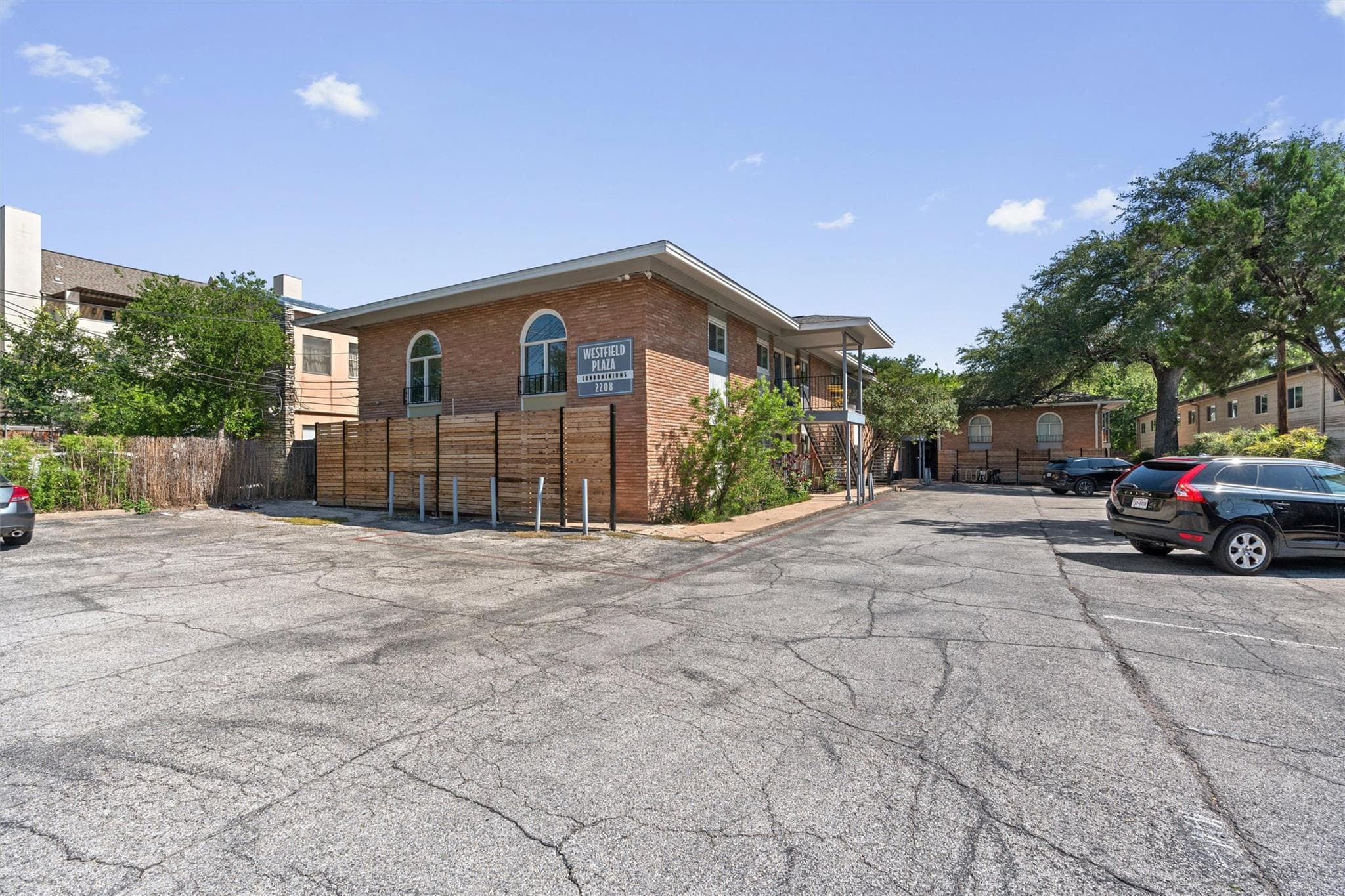 2208 Enfield Rd #10500