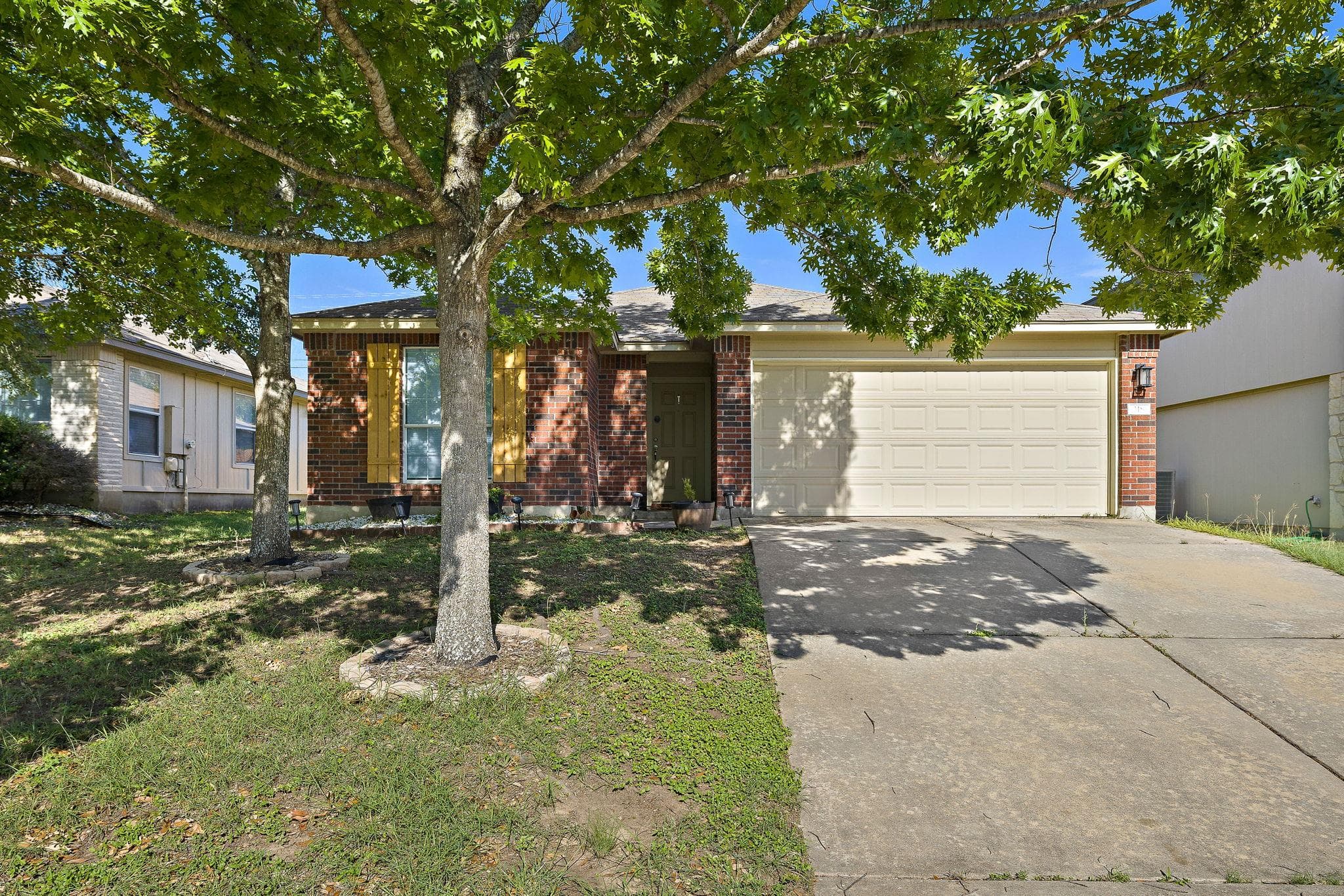 218 Altamont St