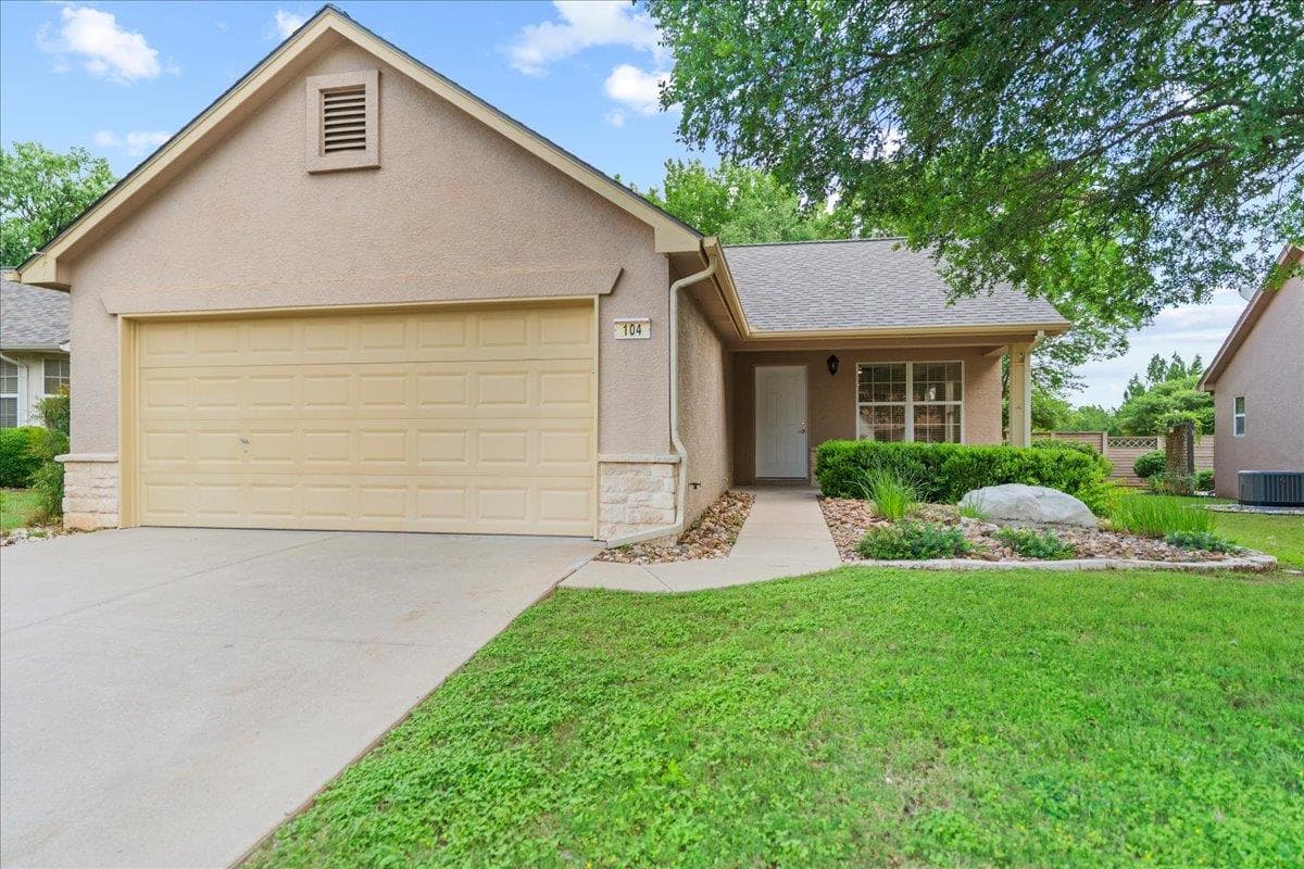 104 Whitewing Way